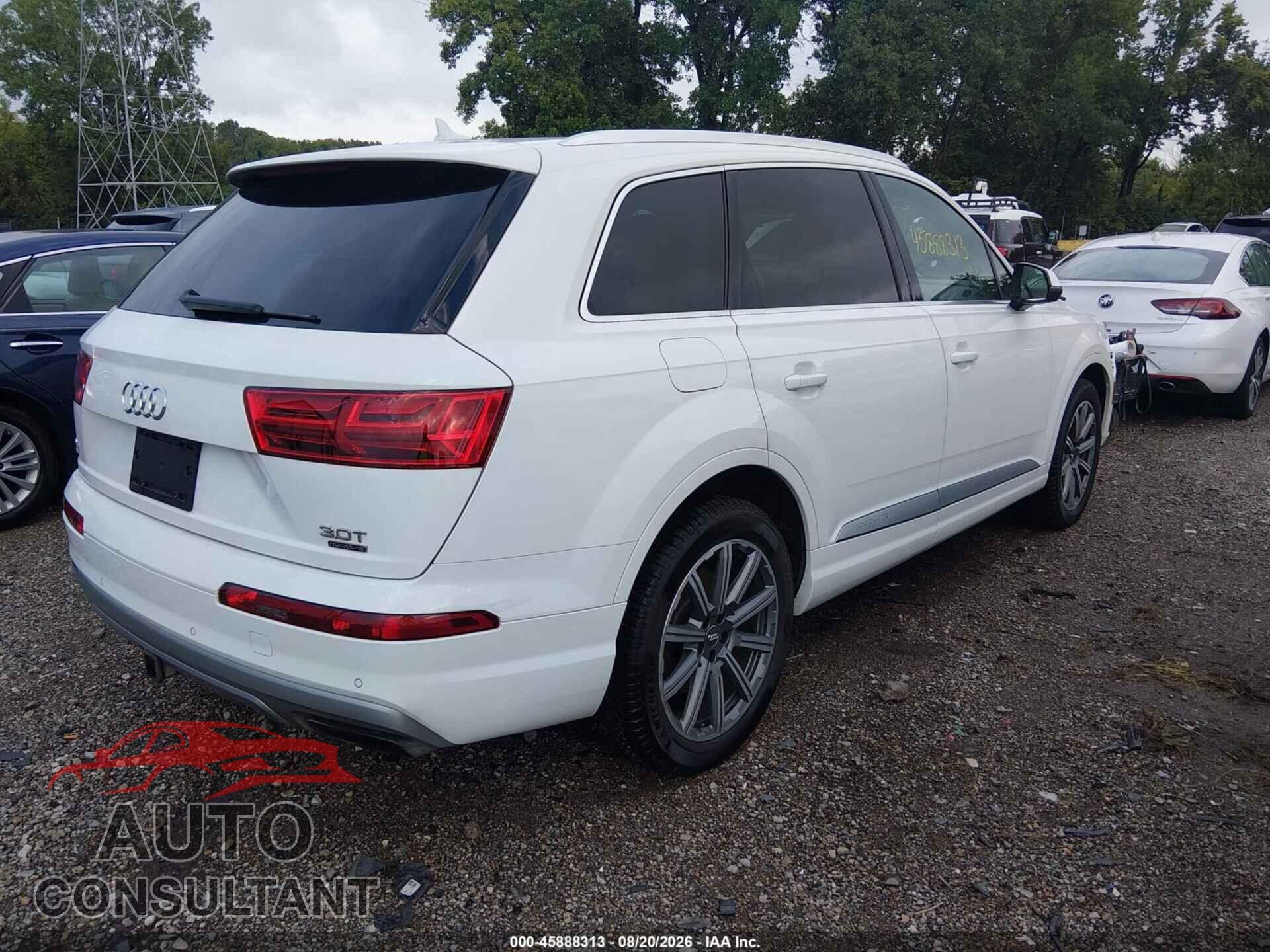 AUDI Q7 2018 - WA1VAAF76JD018102