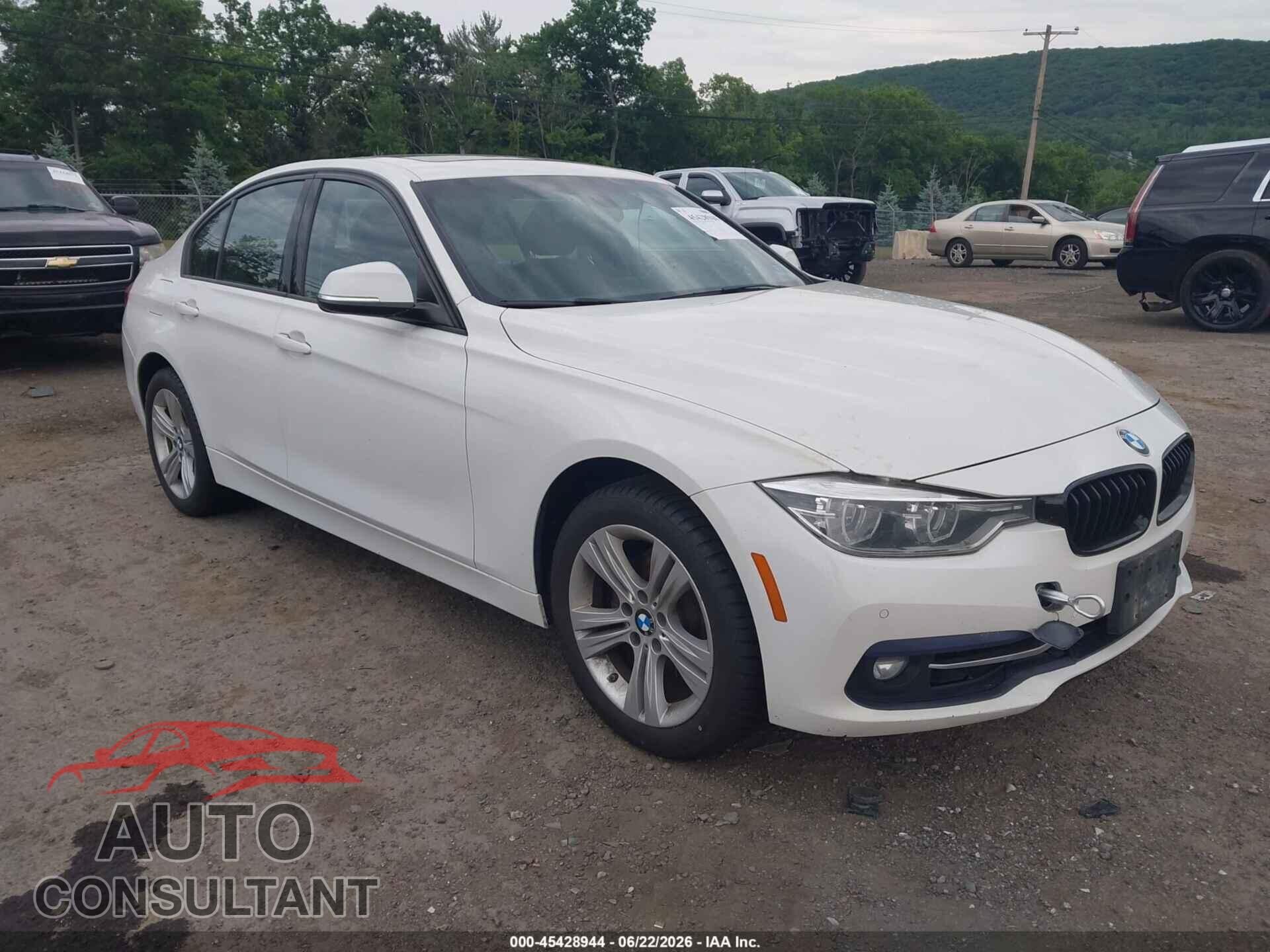 BMW 328I 2016 - WBA8E3G56GNU00064
