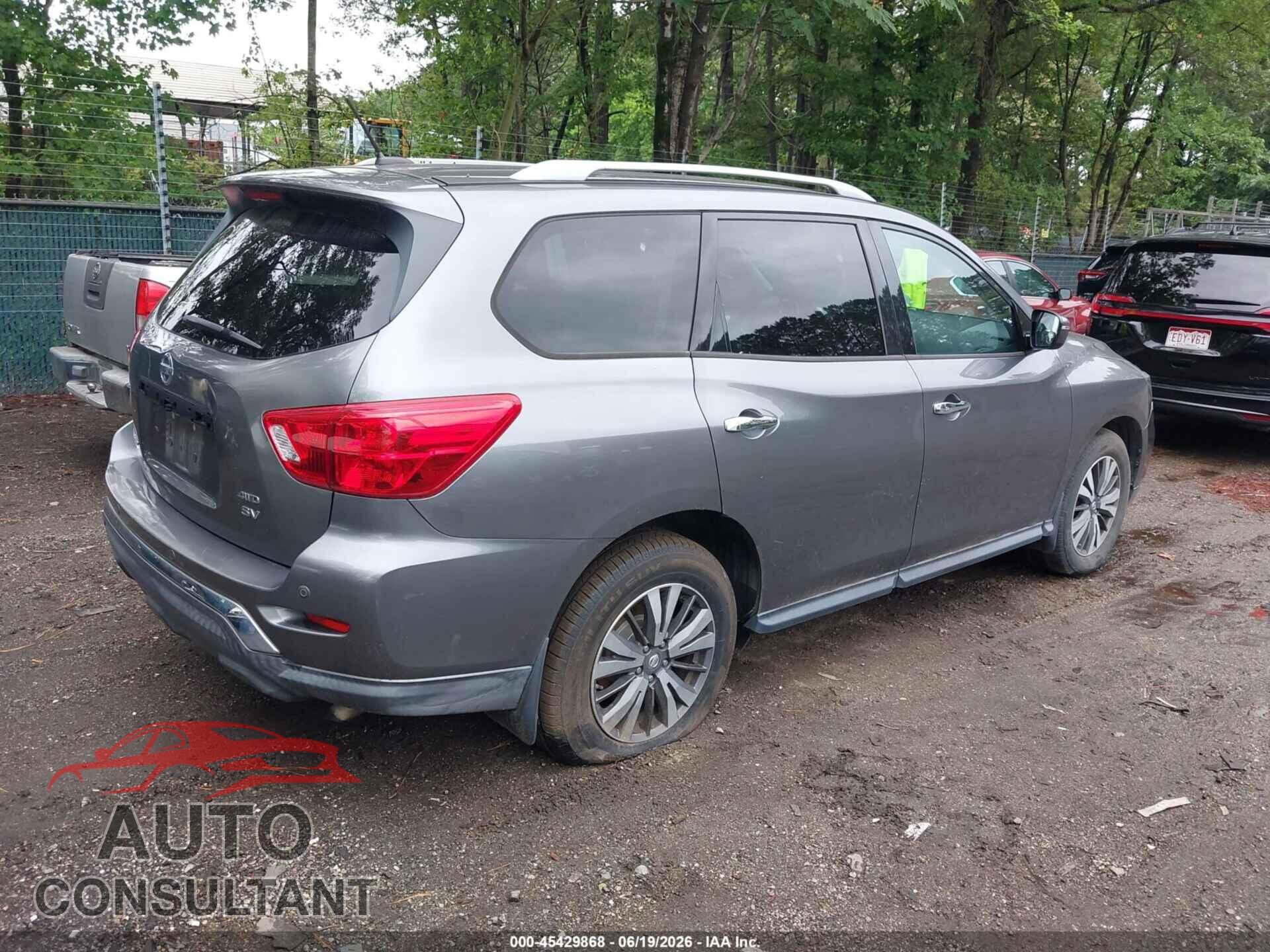 NISSAN PATHFINDER 2018 - 5N1DR2MM2JC627181