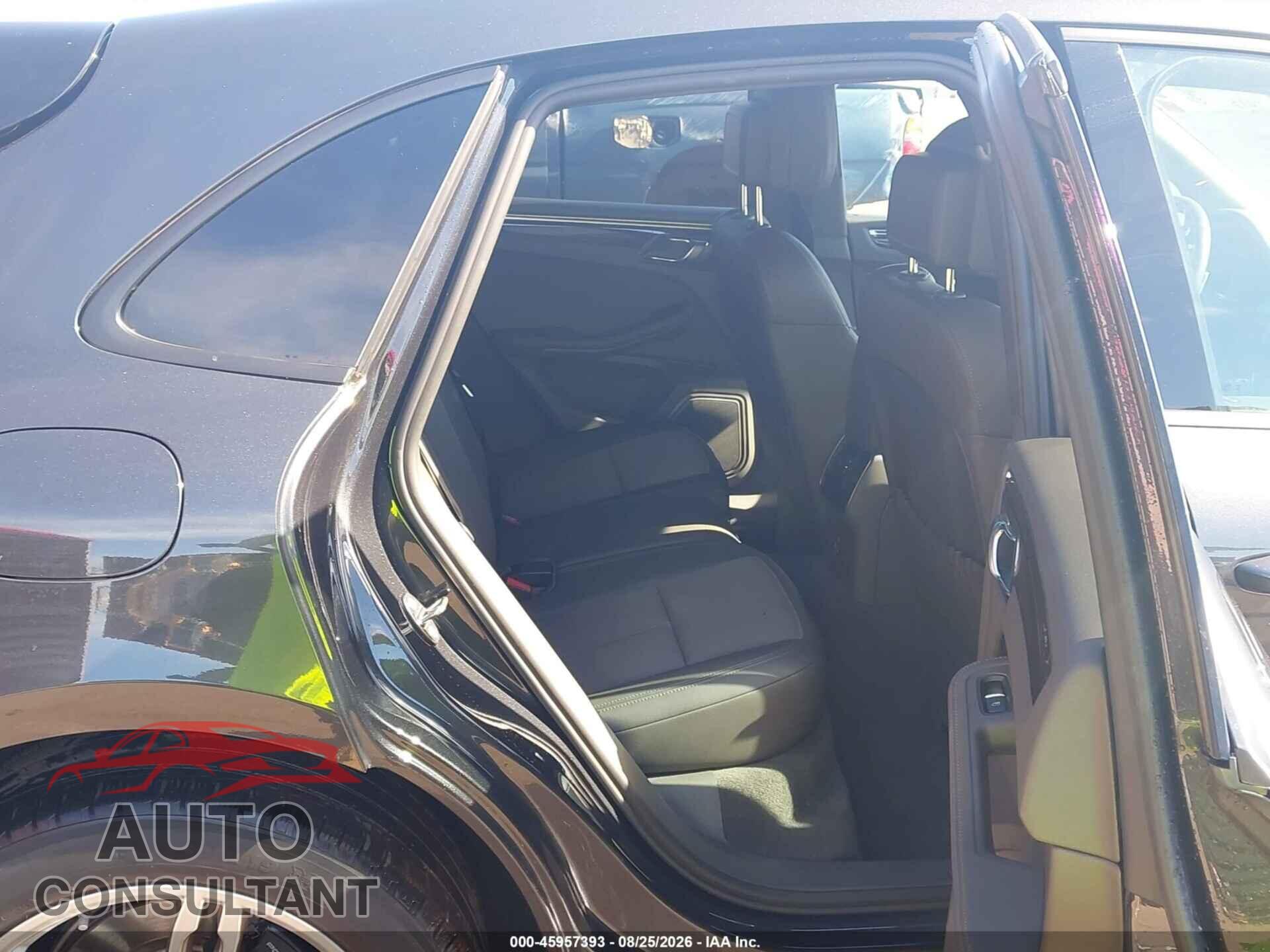 PORSCHE MACAN 2024 - WP1AA2A59RLB07615