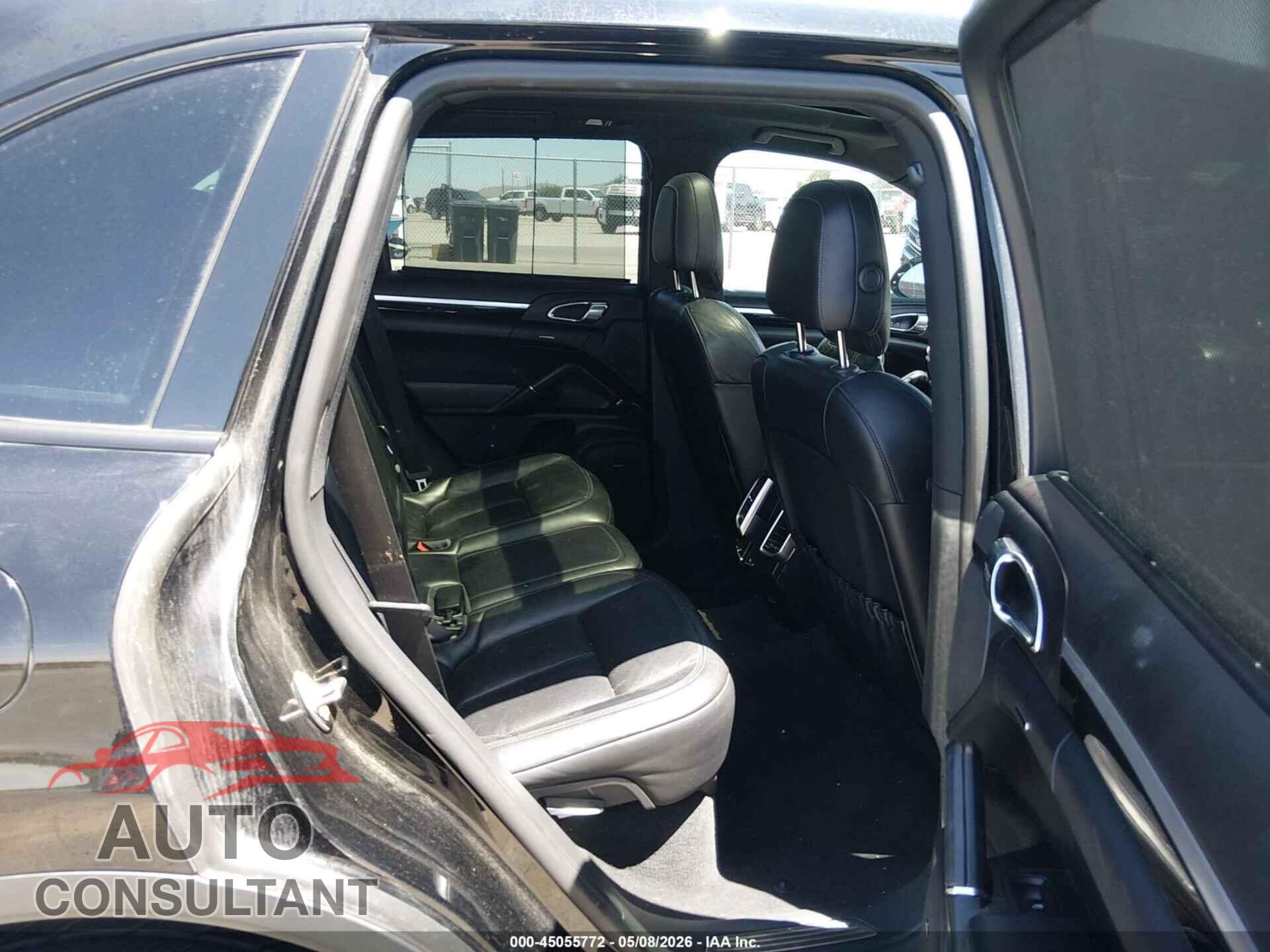 PORSCHE CAYENNE 2017 - WP1AB2A24HLA52959
