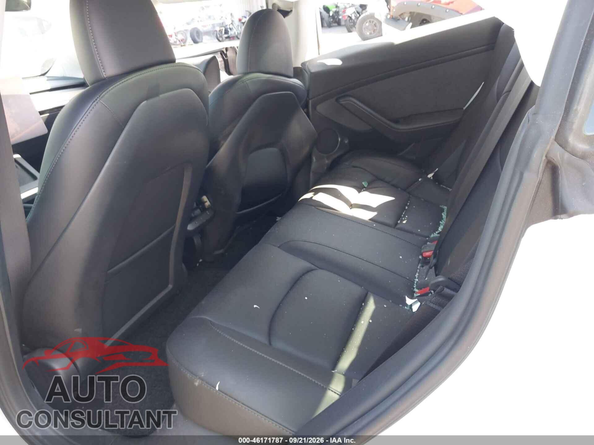 TESLA MODEL 3 2023 - 5YJ3E1EA4PF565370
