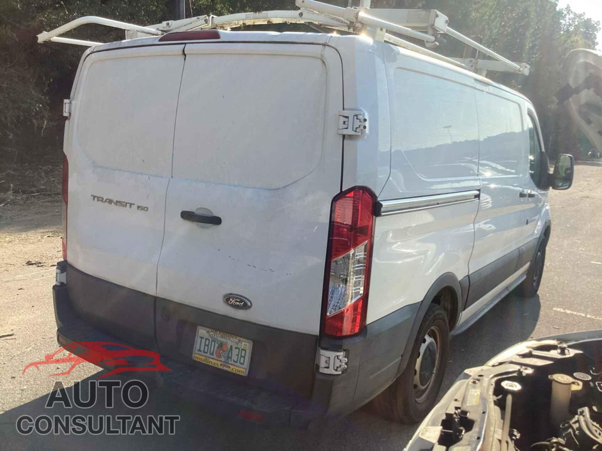 FORD TRANSIT-150 2017 - 1FTYE1YM7HKA68314