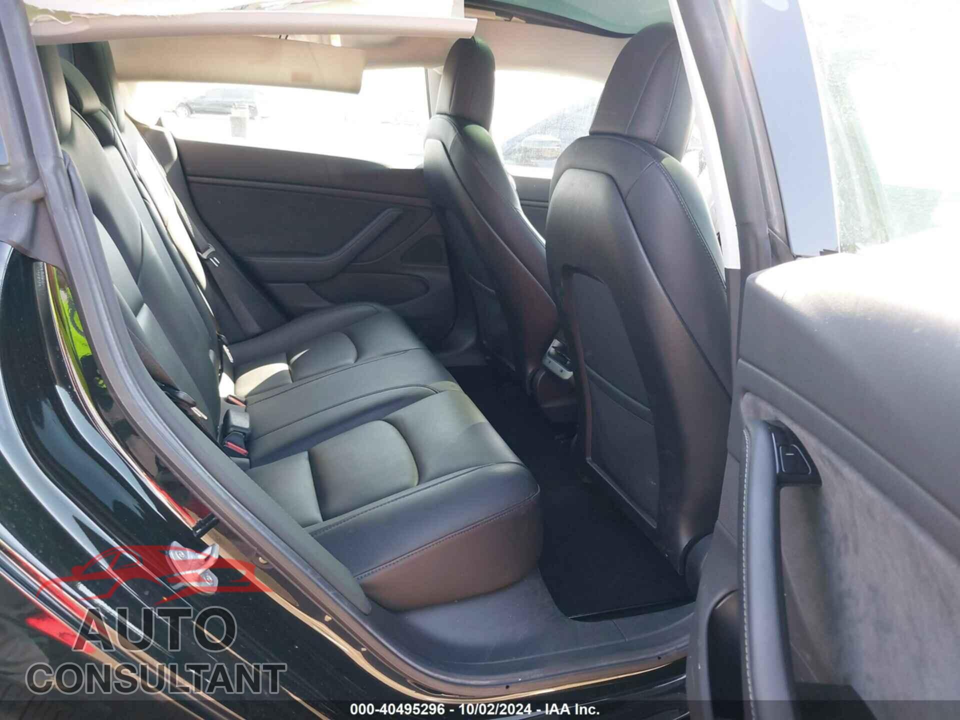 TESLA MODEL 3 2019 - 5YJ3E1EB3KF418023