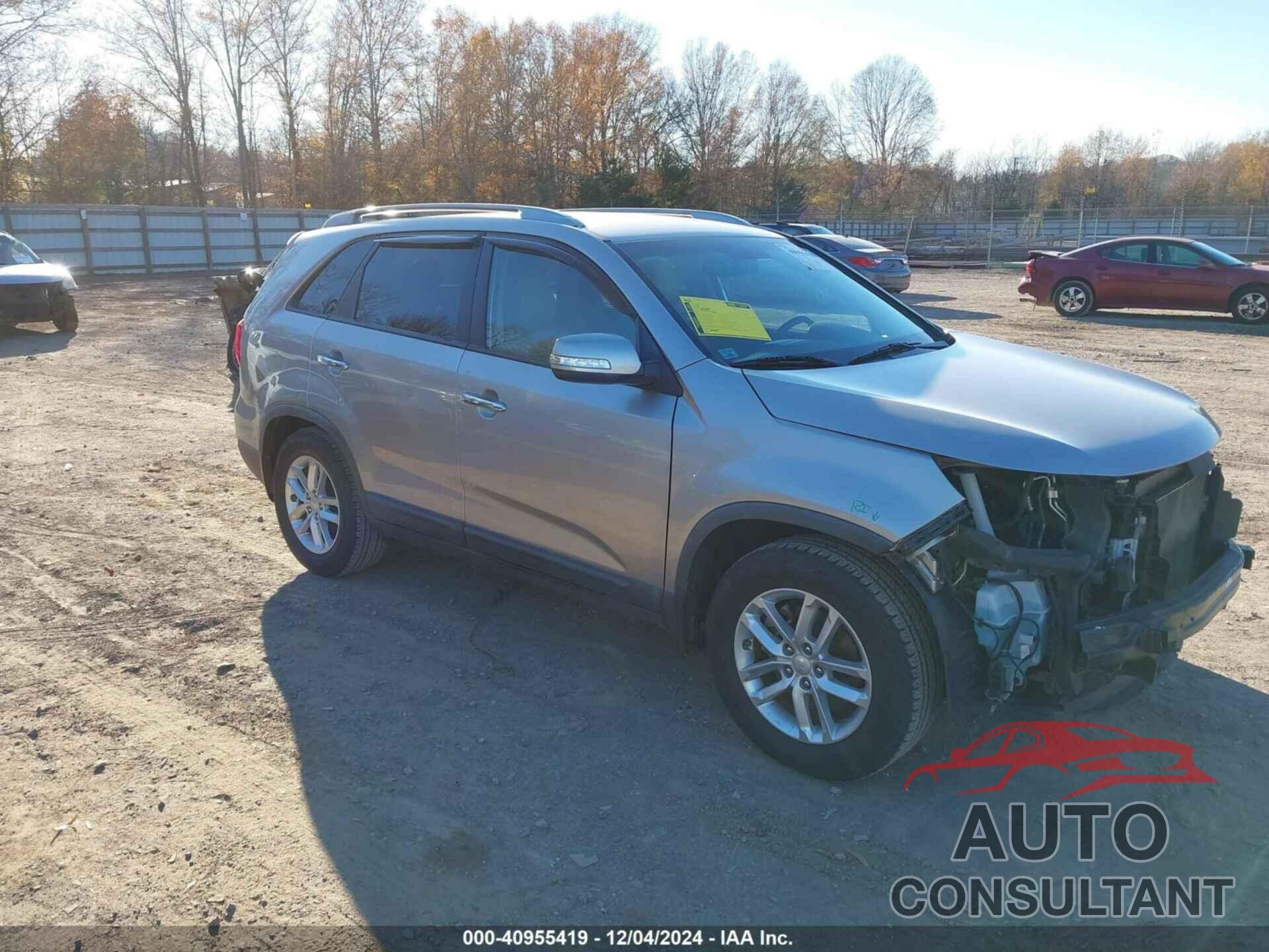 KIA SORENTO 2014 - 5XYKT4A66EG464566