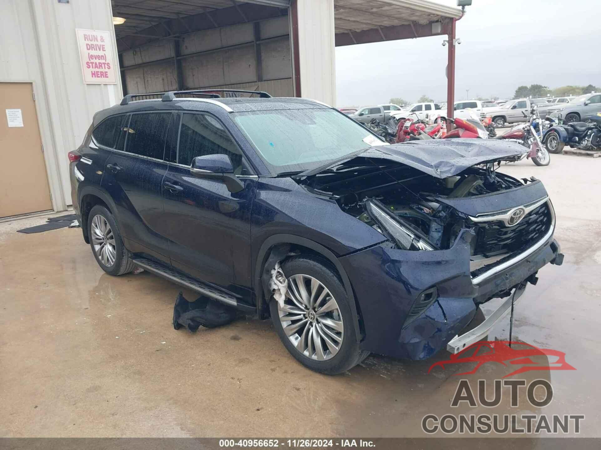 TOYOTA HIGHLANDER 2022 - 5TDFZRAH1NS129880