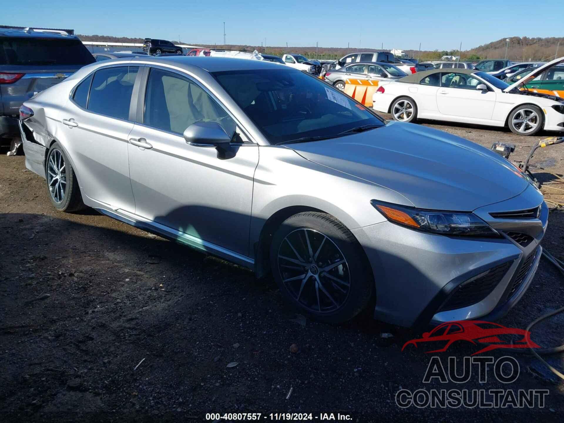 TOYOTA CAMRY 2024 - 4T1G11AK8RU208016