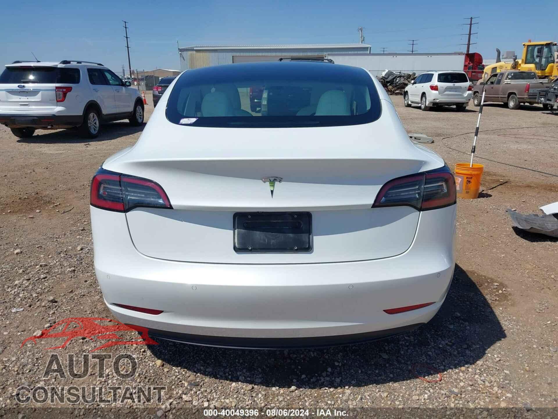 TESLA MODEL 3 2021 - 5YJ3E1EA2MF093875