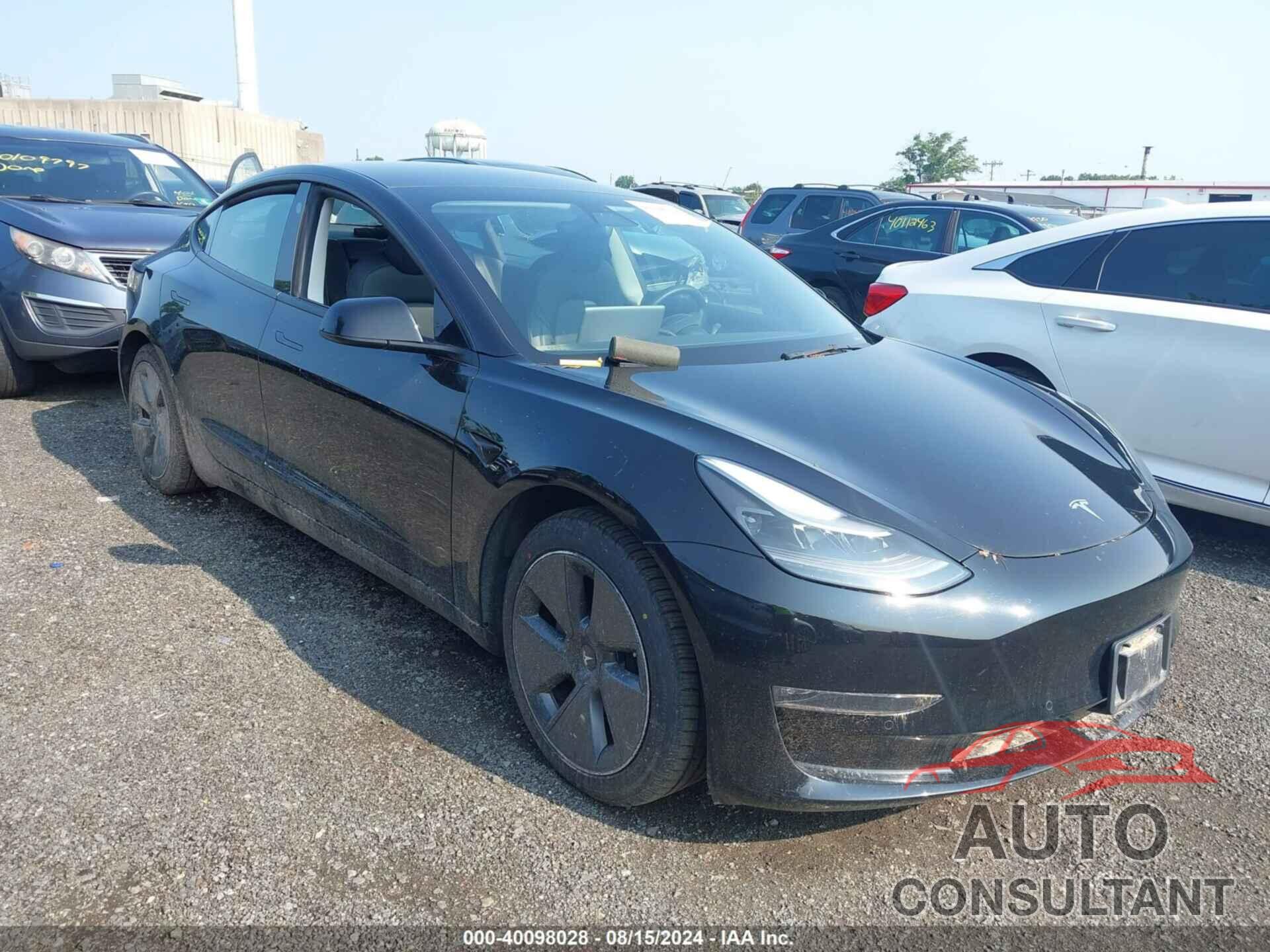 TESLA MODEL 3 2022 - 5YJ3E1EB4NF106457