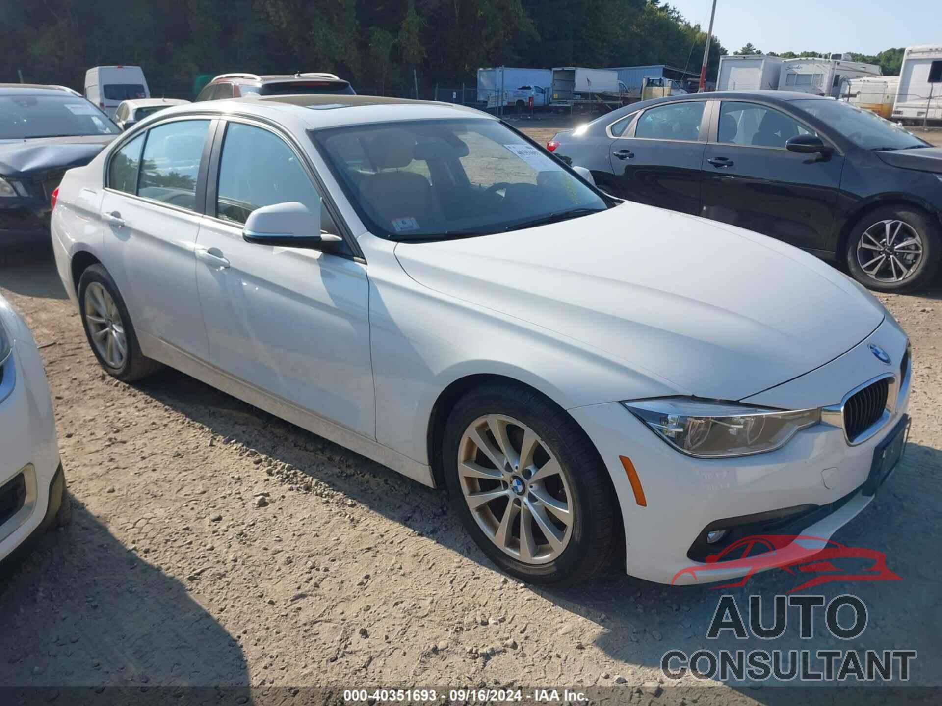 BMW 320I 2018 - WBA8E5G58JNV02520