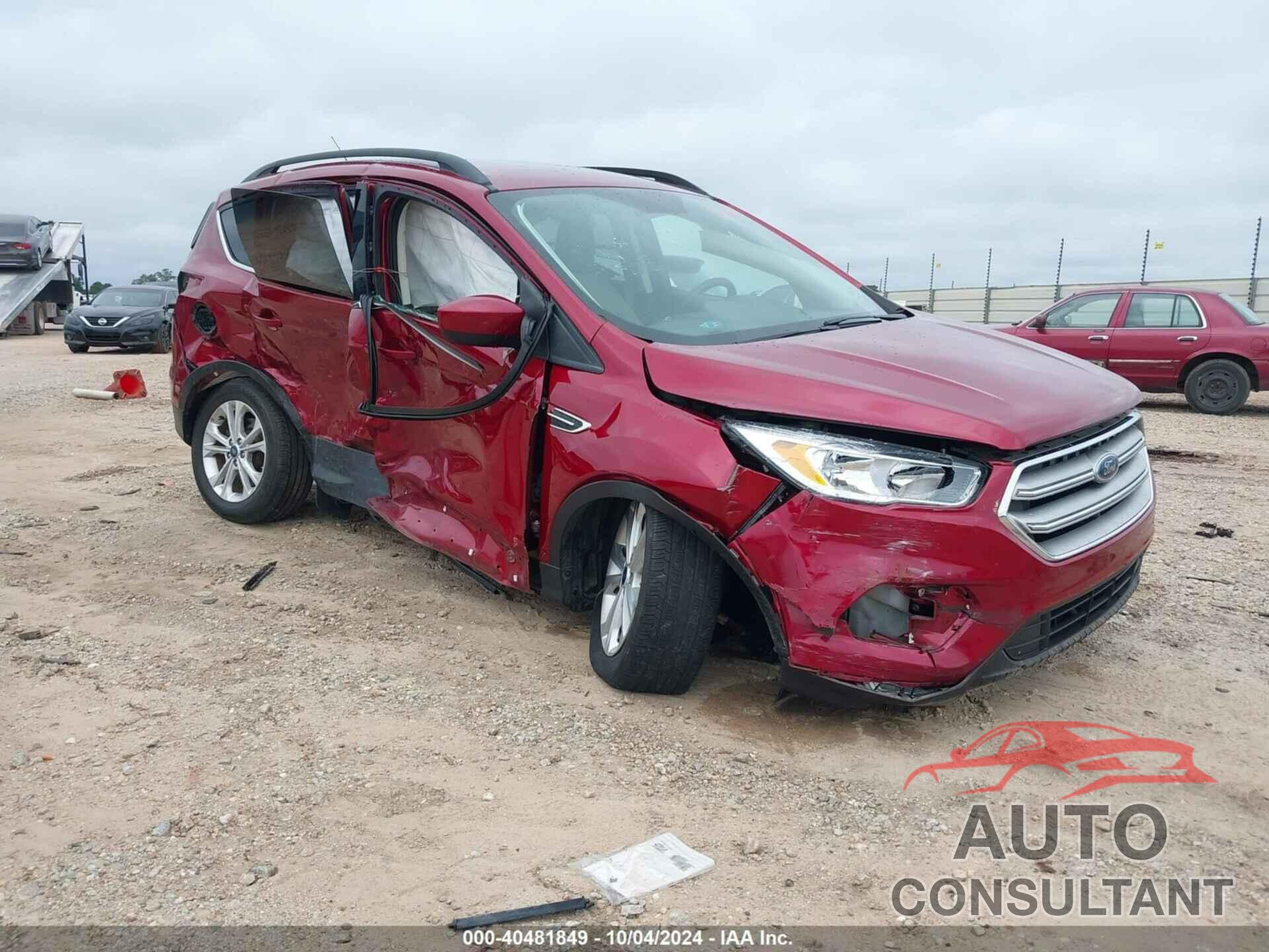 FORD ESCAPE 2018 - 1FMCU0GD5JUD00097