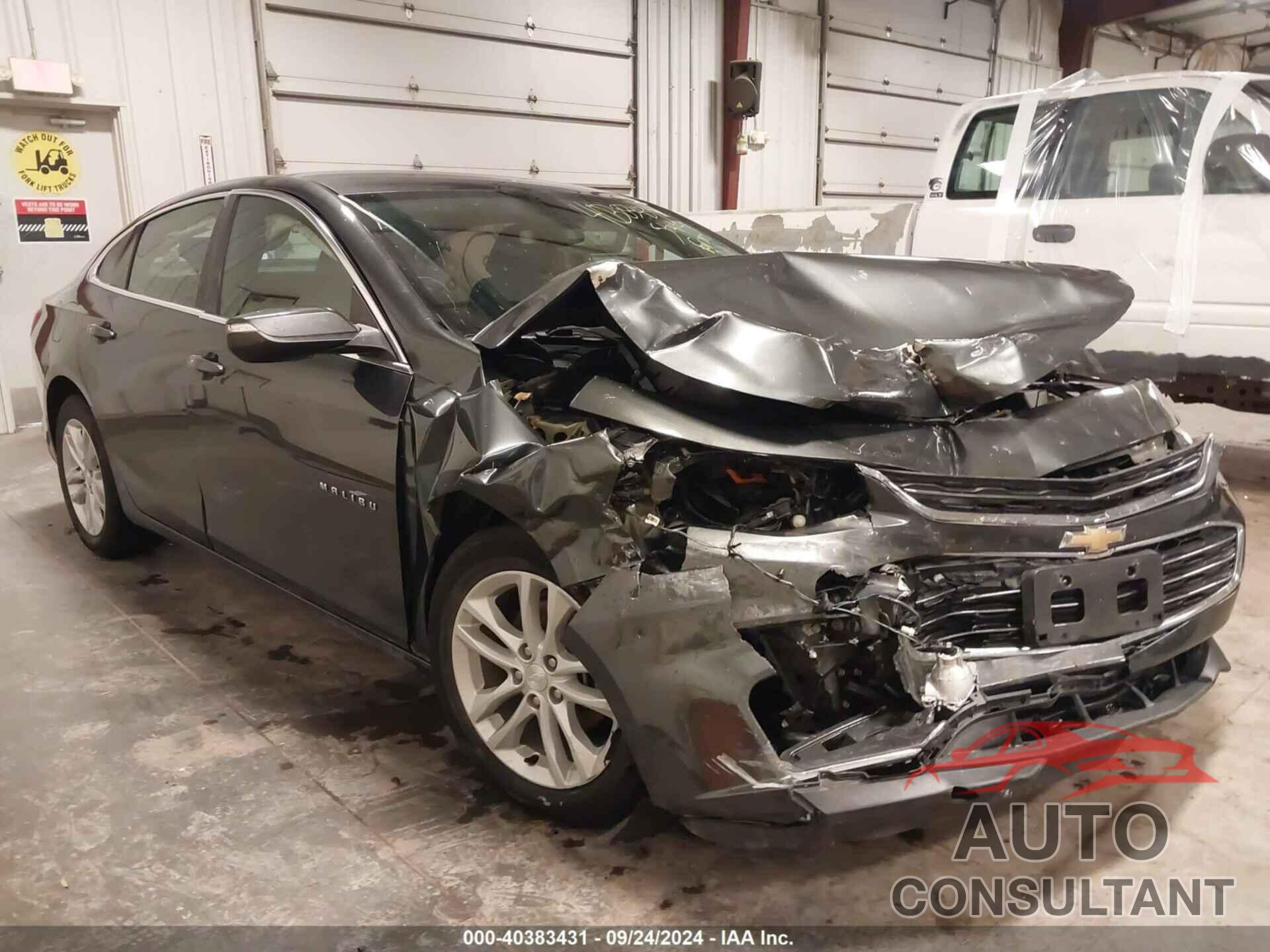 CHEVROLET MALIBU 2018 - 1G1ZD5STXJF143447