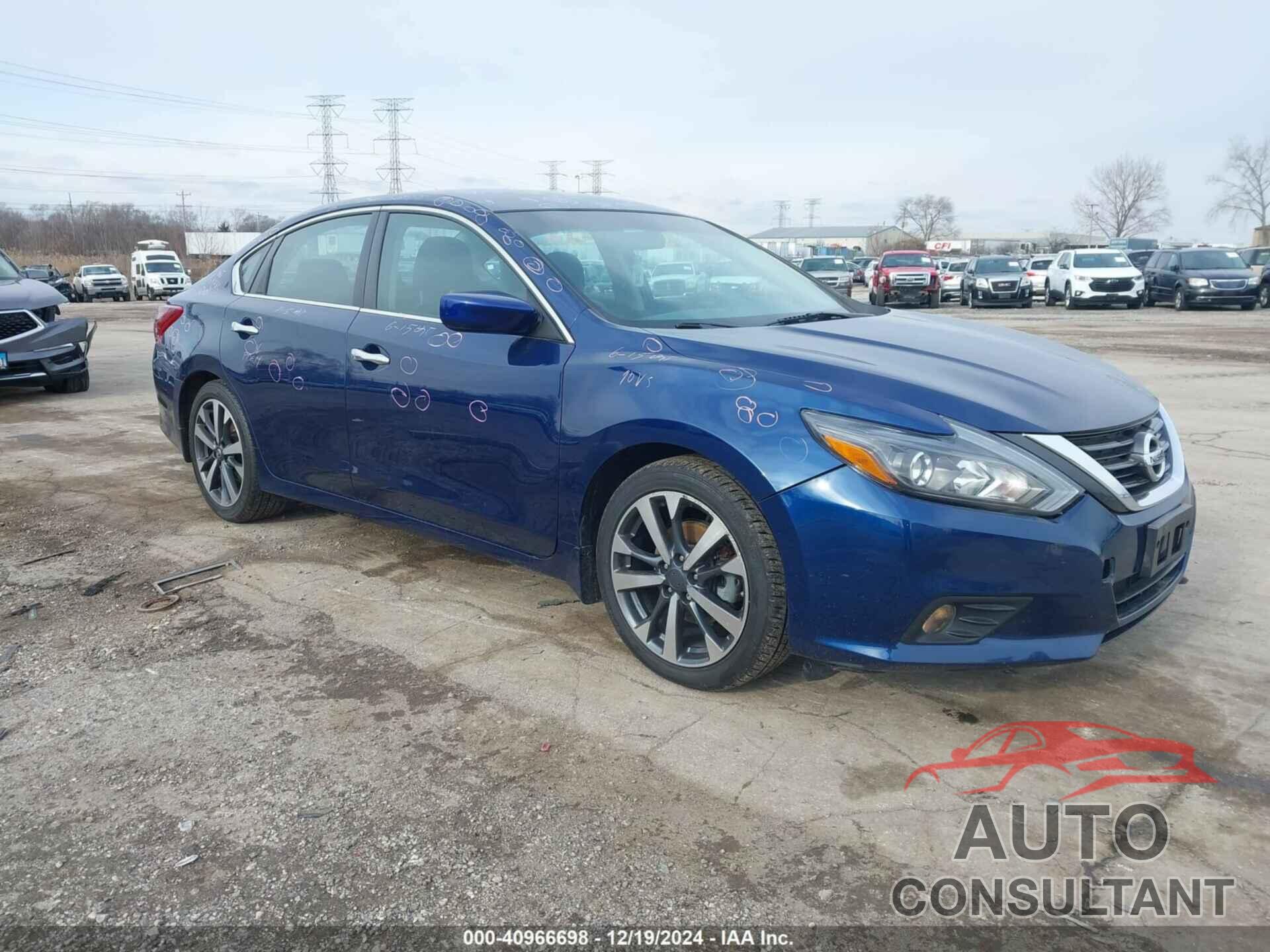 NISSAN ALTIMA 2017 - 1N4AL3AP4HC131957