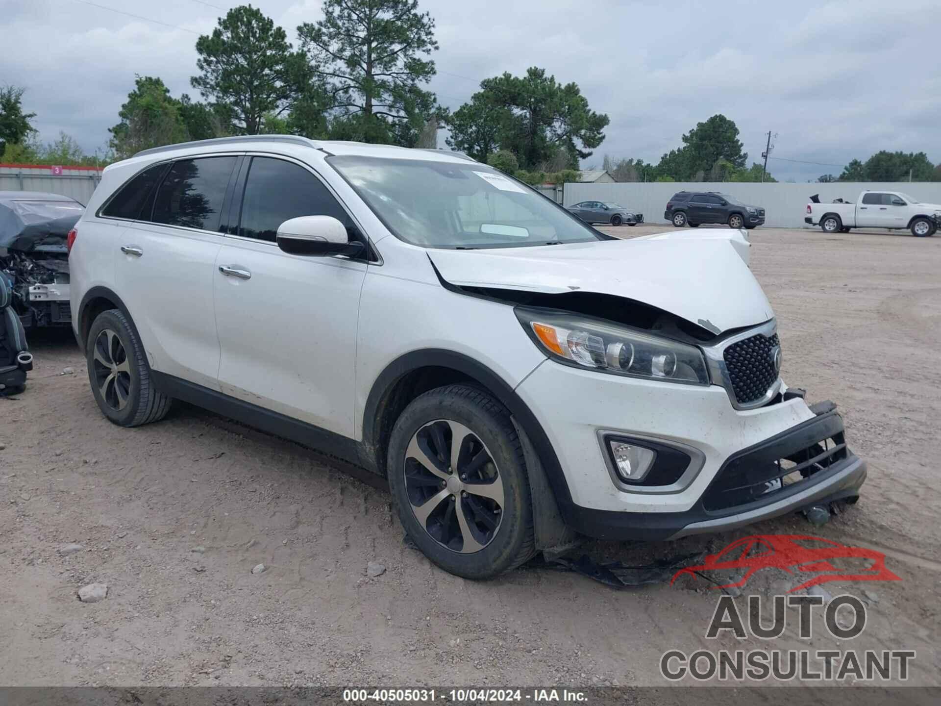 KIA SORENTO 2017 - 5XYPH4A11HG248754
