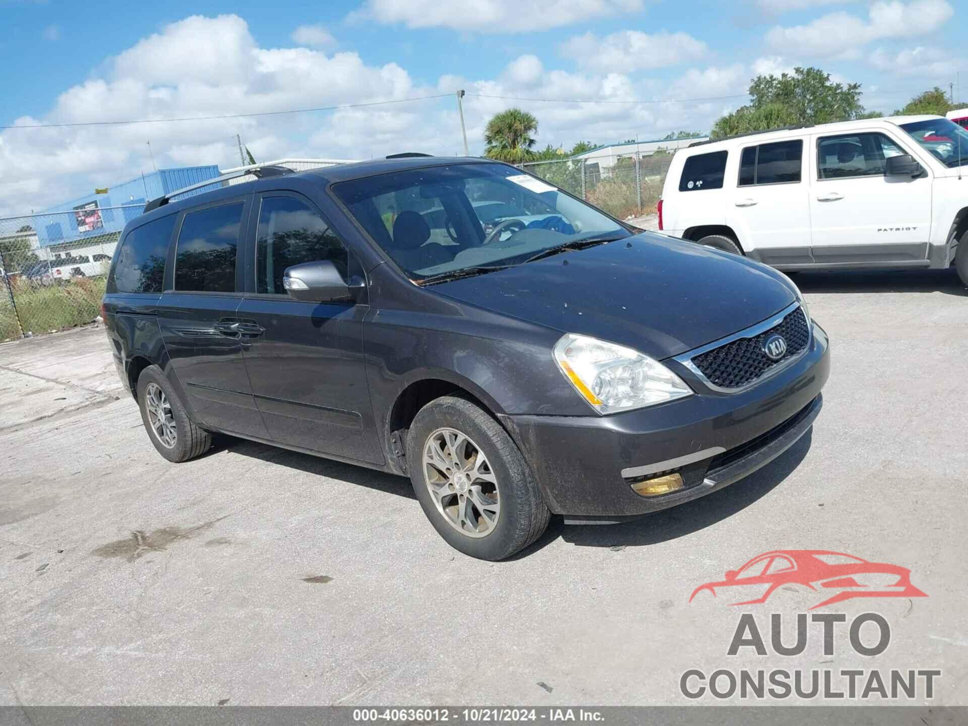 KIA SEDONA 2014 - KNDMG4C77E6570837