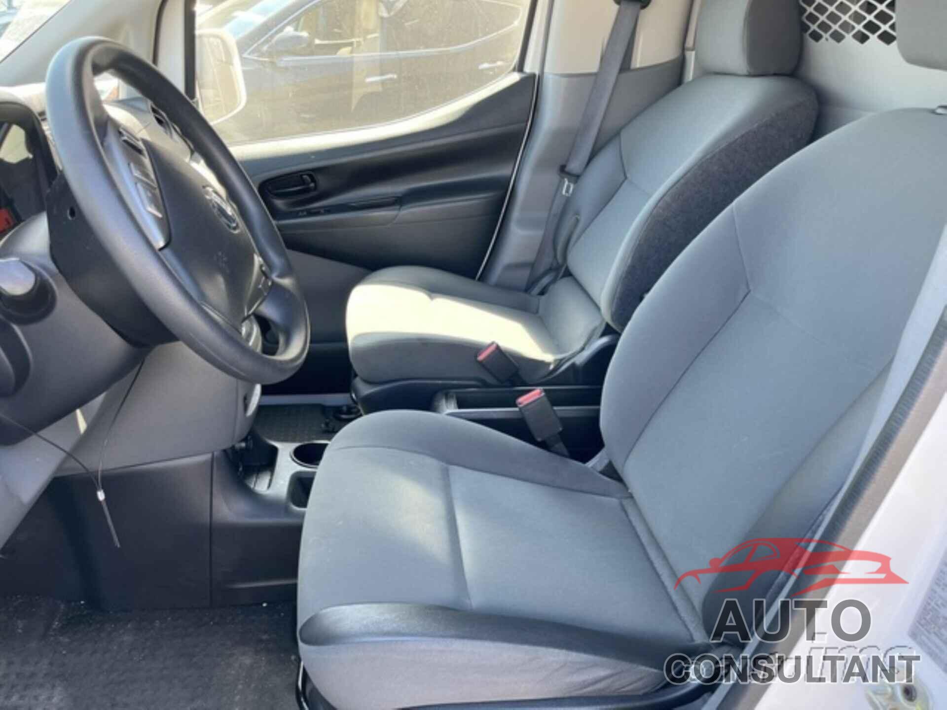 NISSAN NV200 COMPACT CARGO 2020 - 3N6CM0KN3LK703791