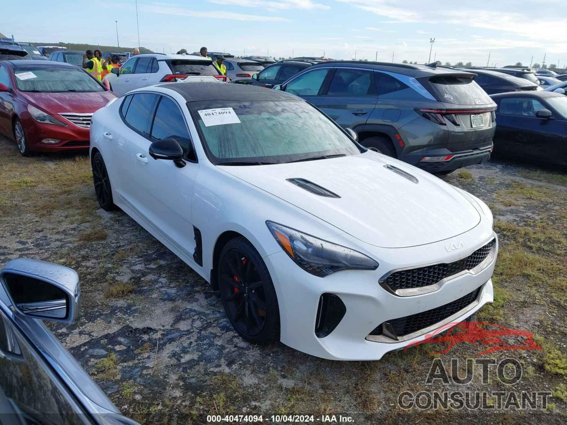 KIA STINGER 2022 - KNAE55LC5N6103197