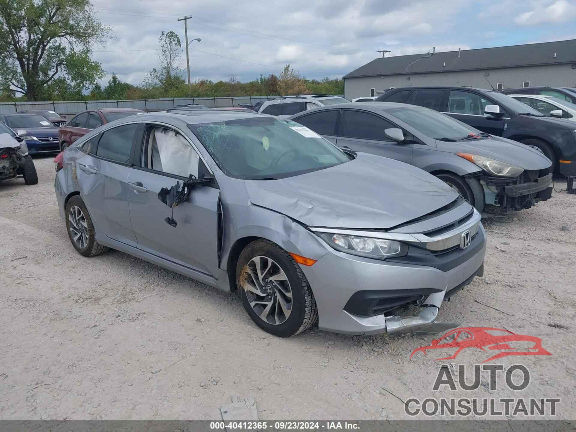 HONDA CIVIC 2018 - 2HGFC2F72JH572901