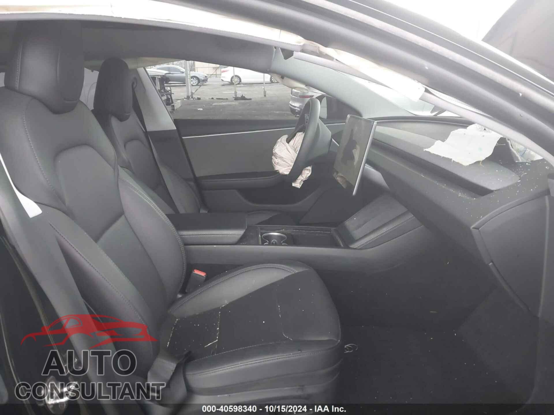 TESLA MODEL 3 2024 - 5YJ3E1EA0RF727661