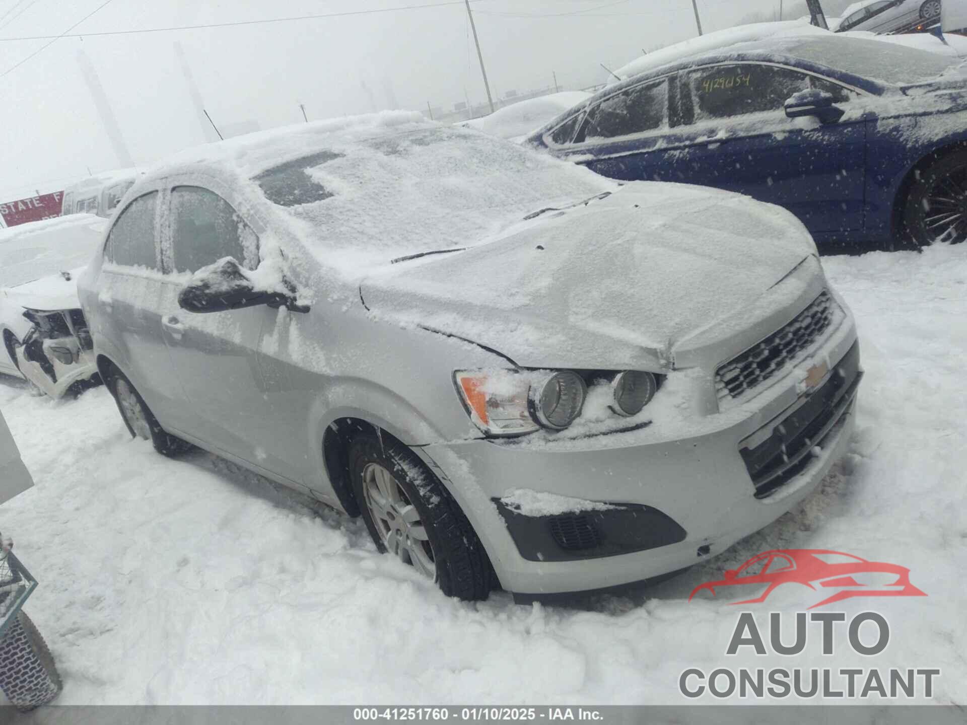 CHEVROLET SONIC 2015 - 1G1JC5SH4F4210056