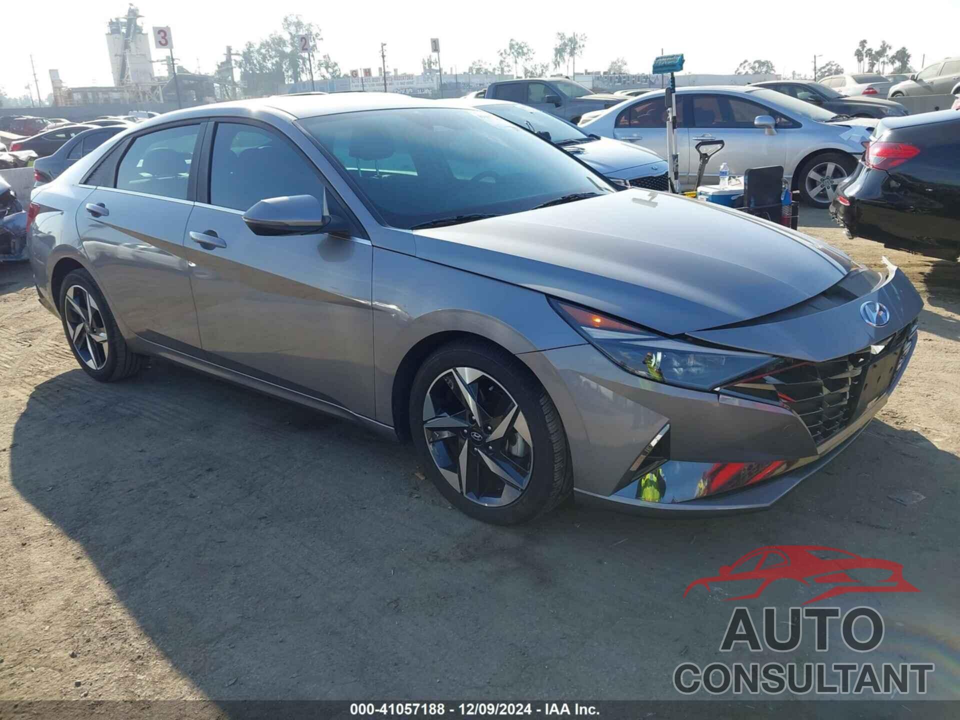 HYUNDAI ELANTRA 2023 - KMHLP4AG7PU396387