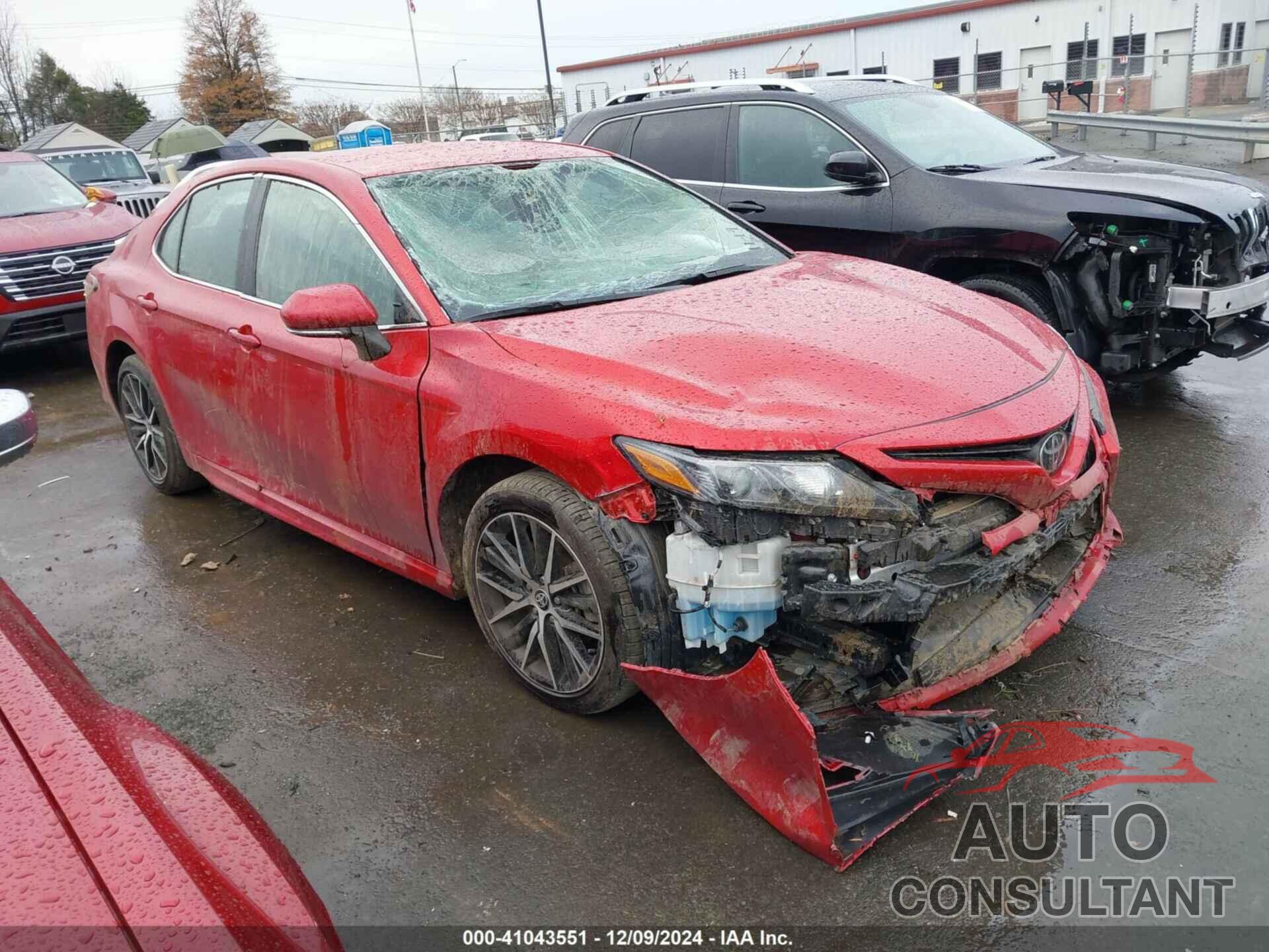 TOYOTA CAMRY 2023 - 4T1G11AK8PU184328