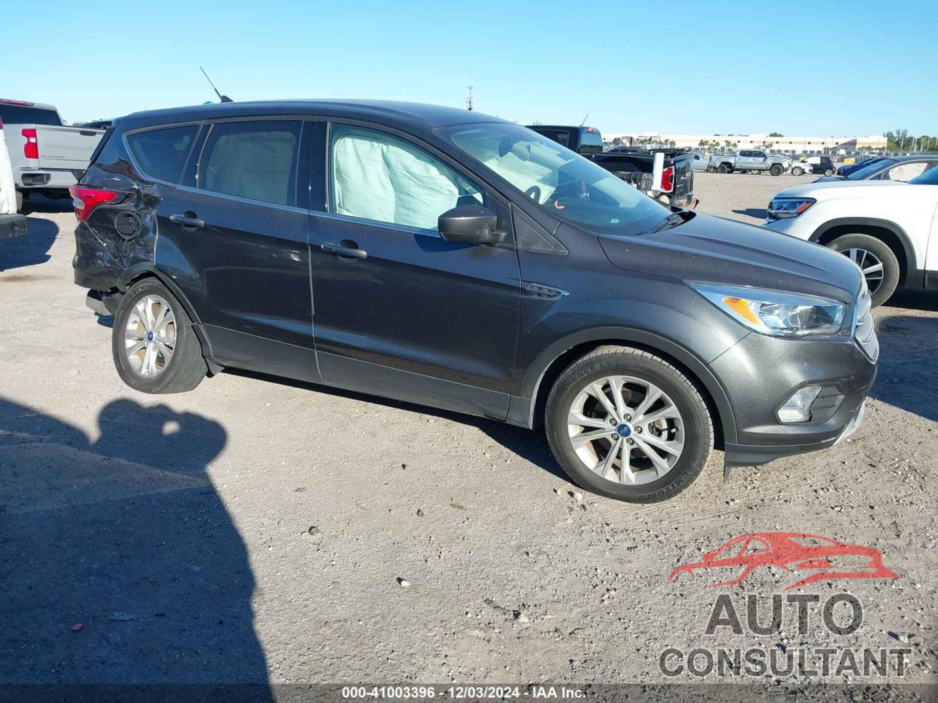 FORD ESCAPE 2019 - 1FMCU0GD3KUA11902