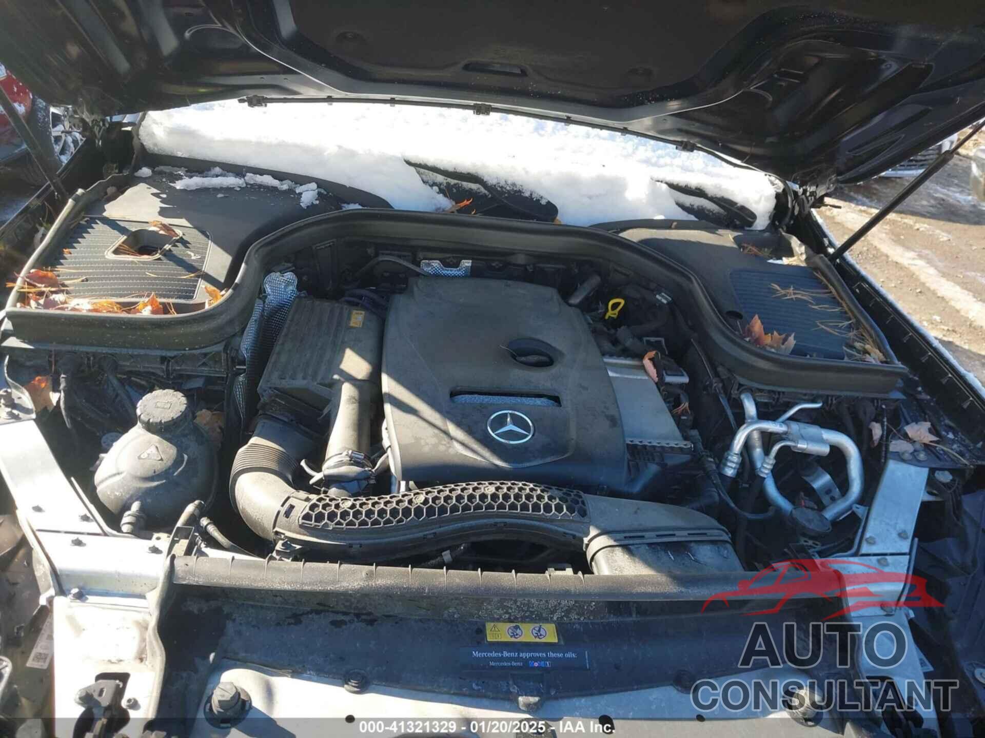 MERCEDES-BENZ GLC 300 2019 - WDC0G4KB8KV163643