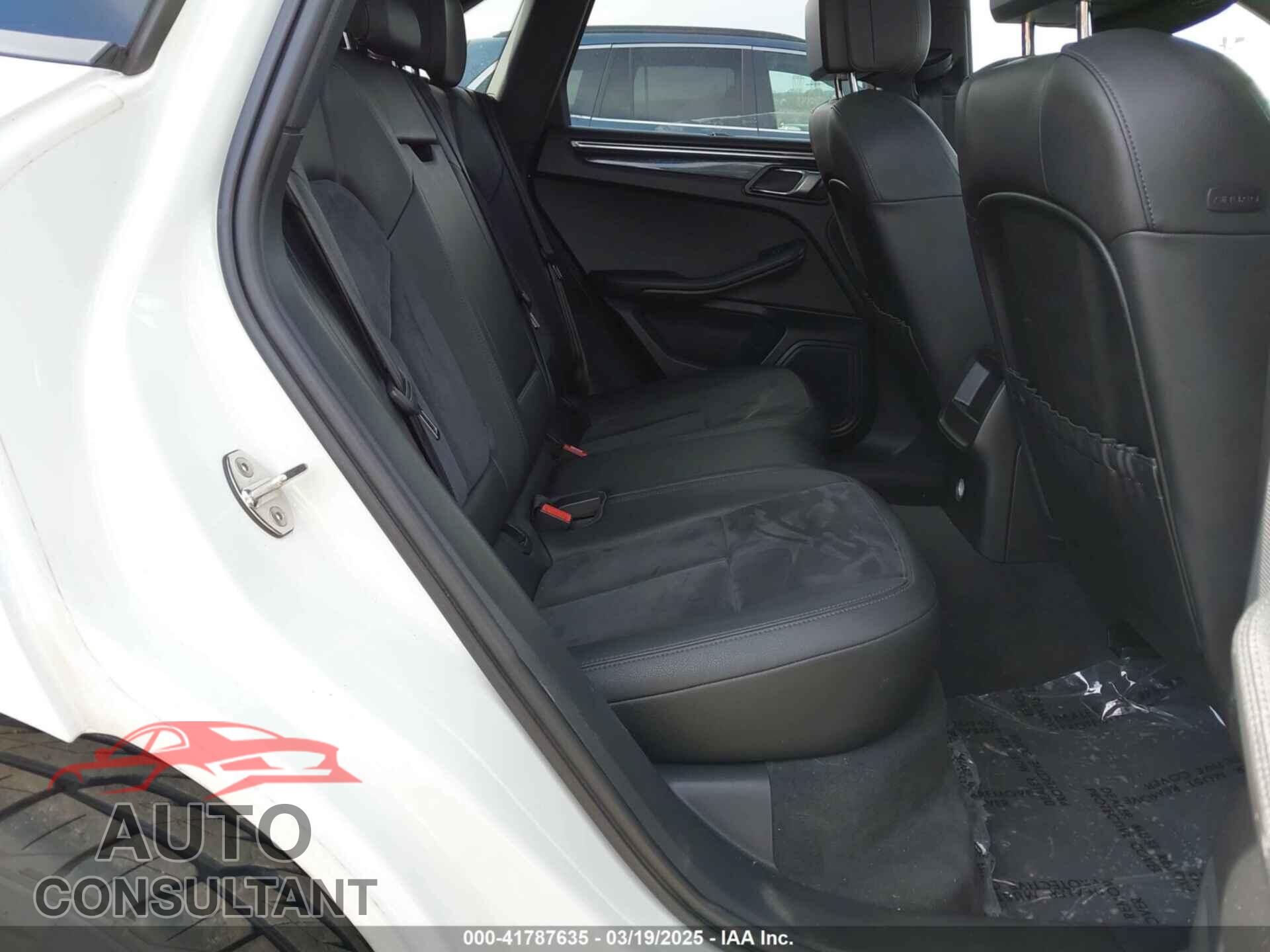 PORSCHE MACAN 2015 - WP1AB2A54FLB53197