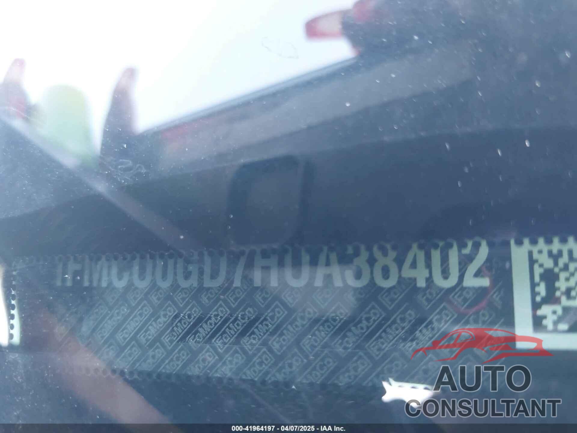 FORD ESCAPE 2017 - 1FMCU0GD7HUA38402