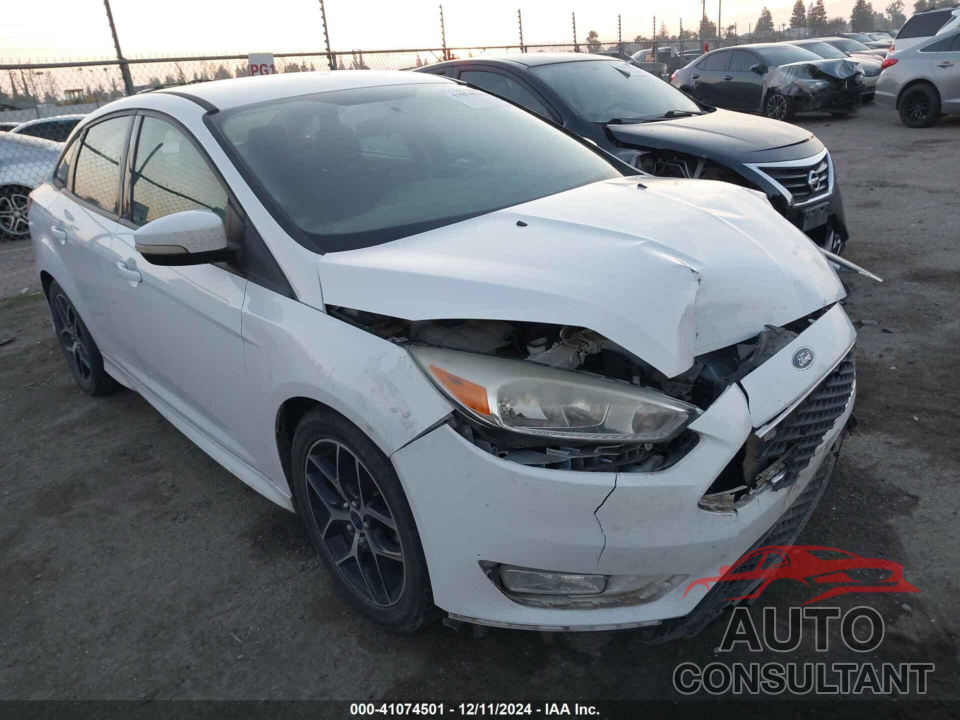 FORD FOCUS 2015 - 1FADP3FE4FL375615