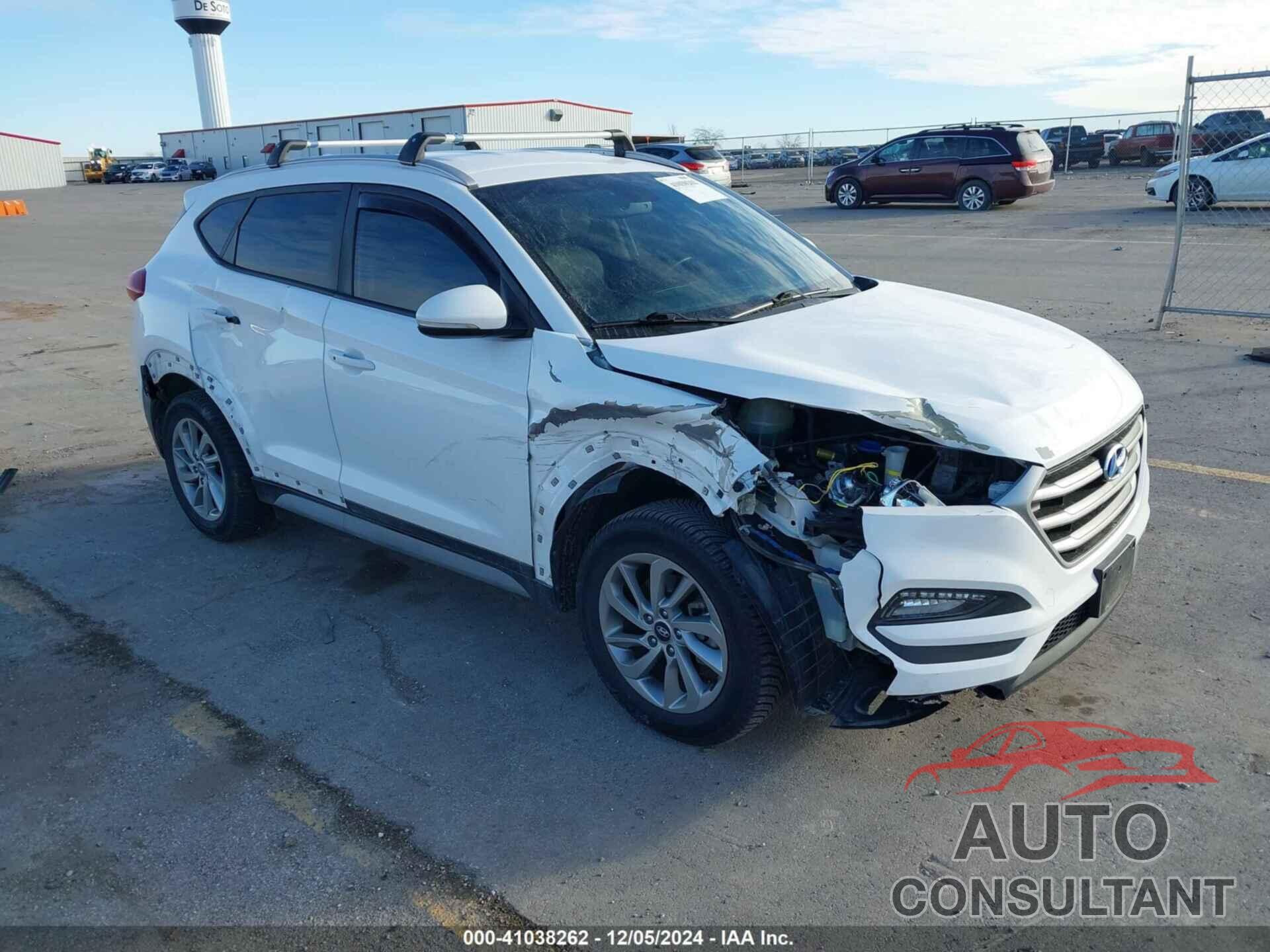 HYUNDAI TUCSON 2018 - KM8J33A48JU722207