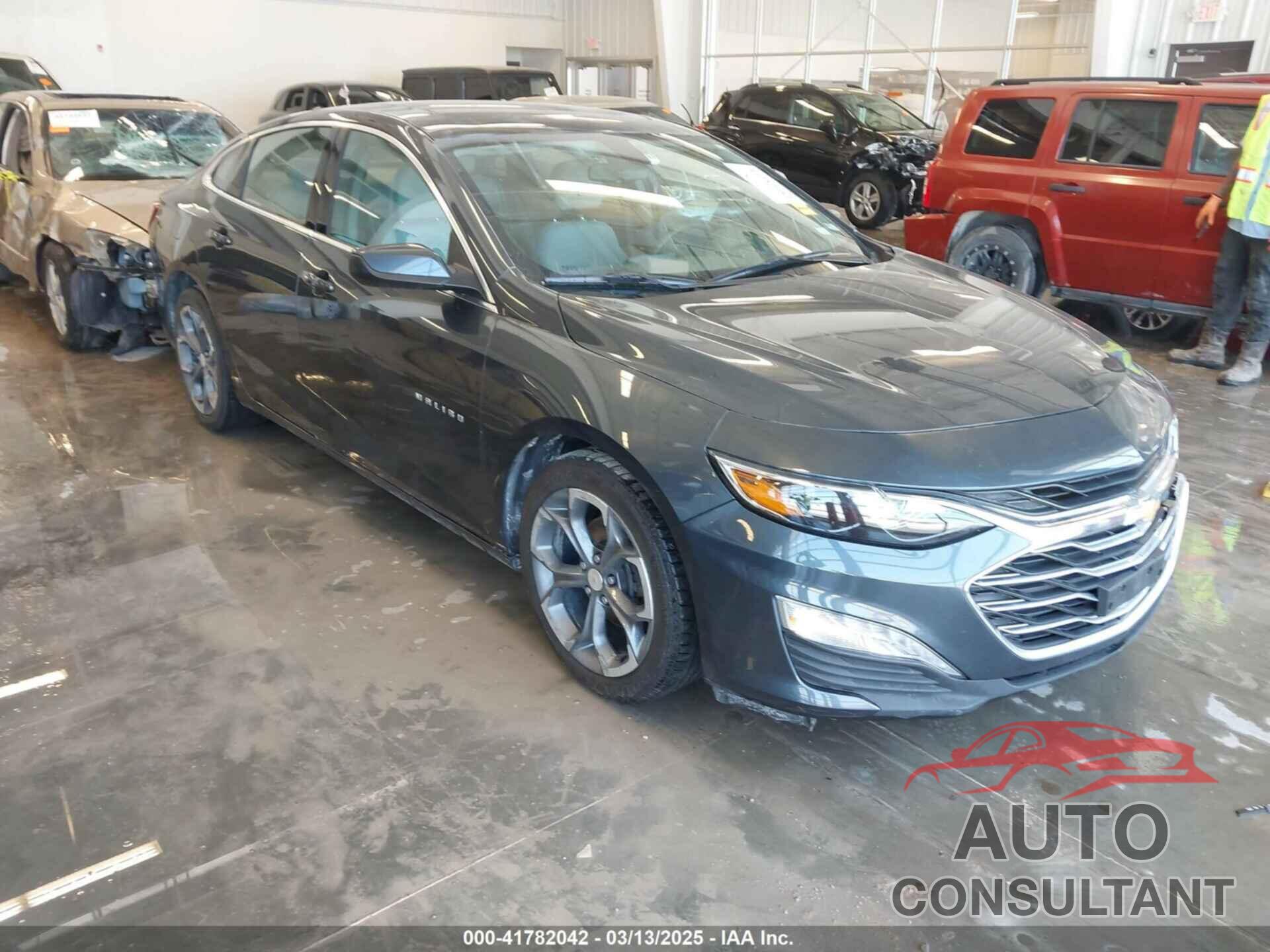 CHEVROLET MALIBU 2021 - 1G1ZD5ST7MF008723