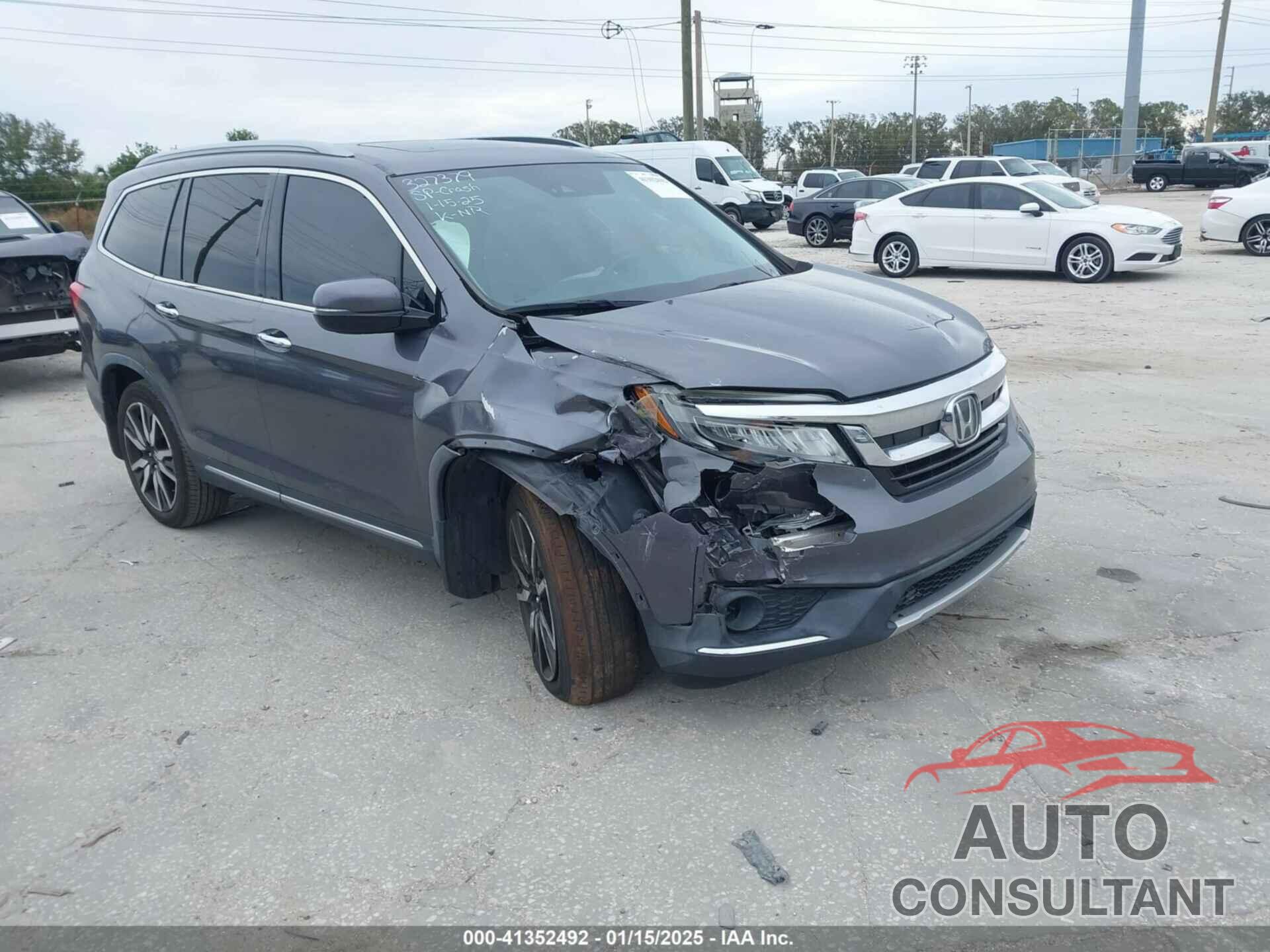 HONDA PILOT 2019 - 5FNYF6H05KB013551