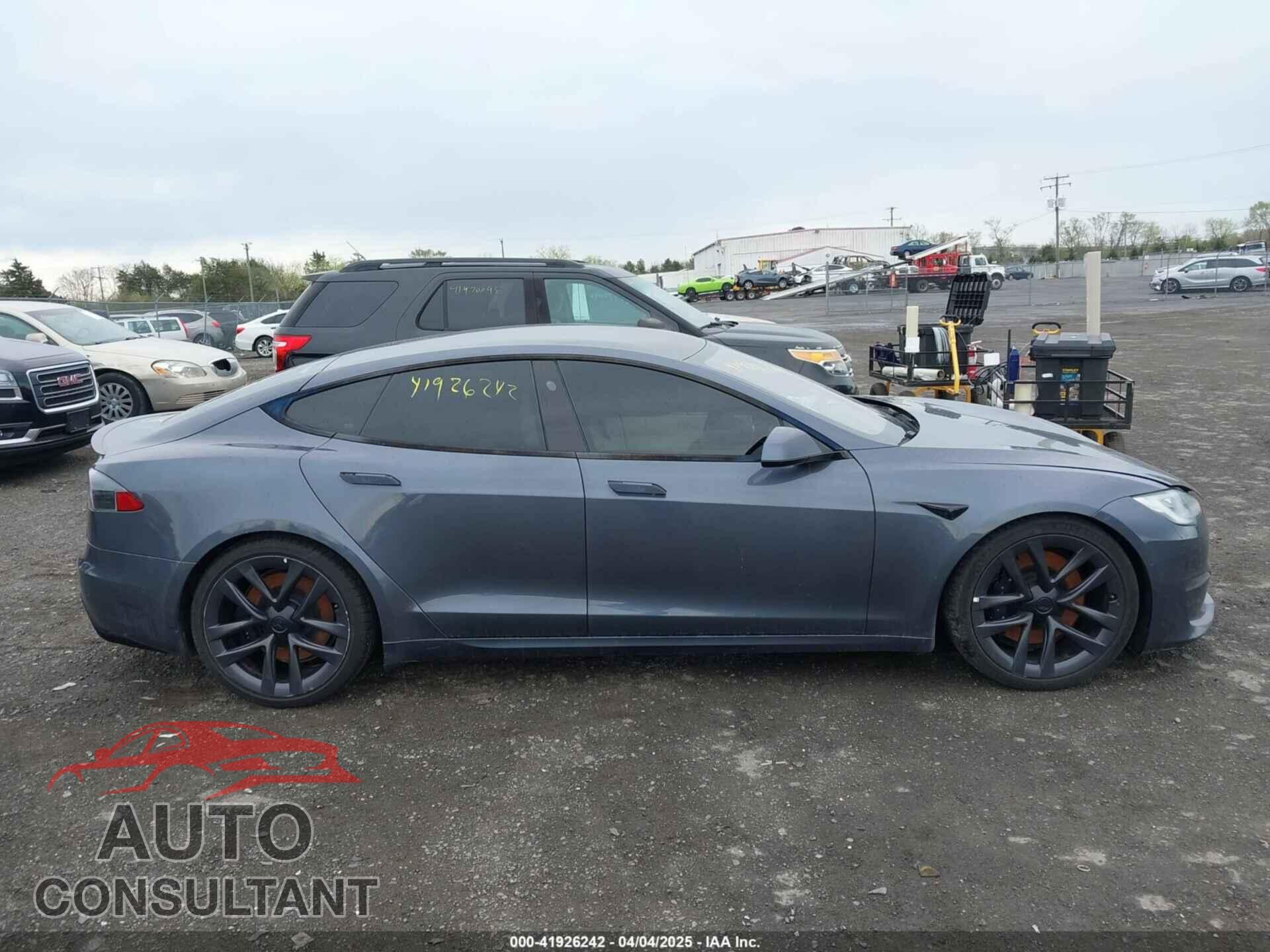 TESLA MODEL S 2021 - 5YJSA1E5XMF428519