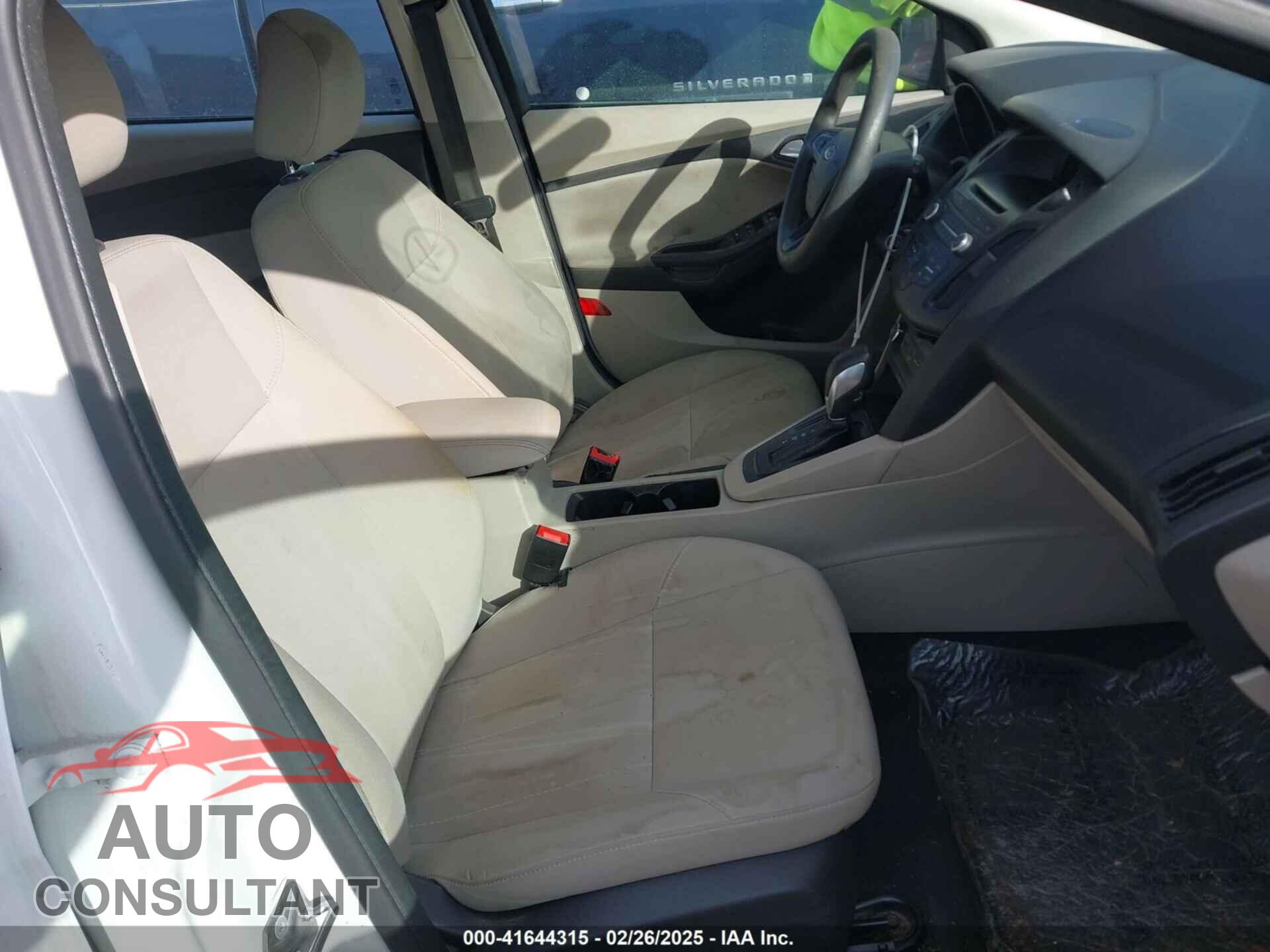 FORD FOCUS 2017 - 1FADP3K21HL259559