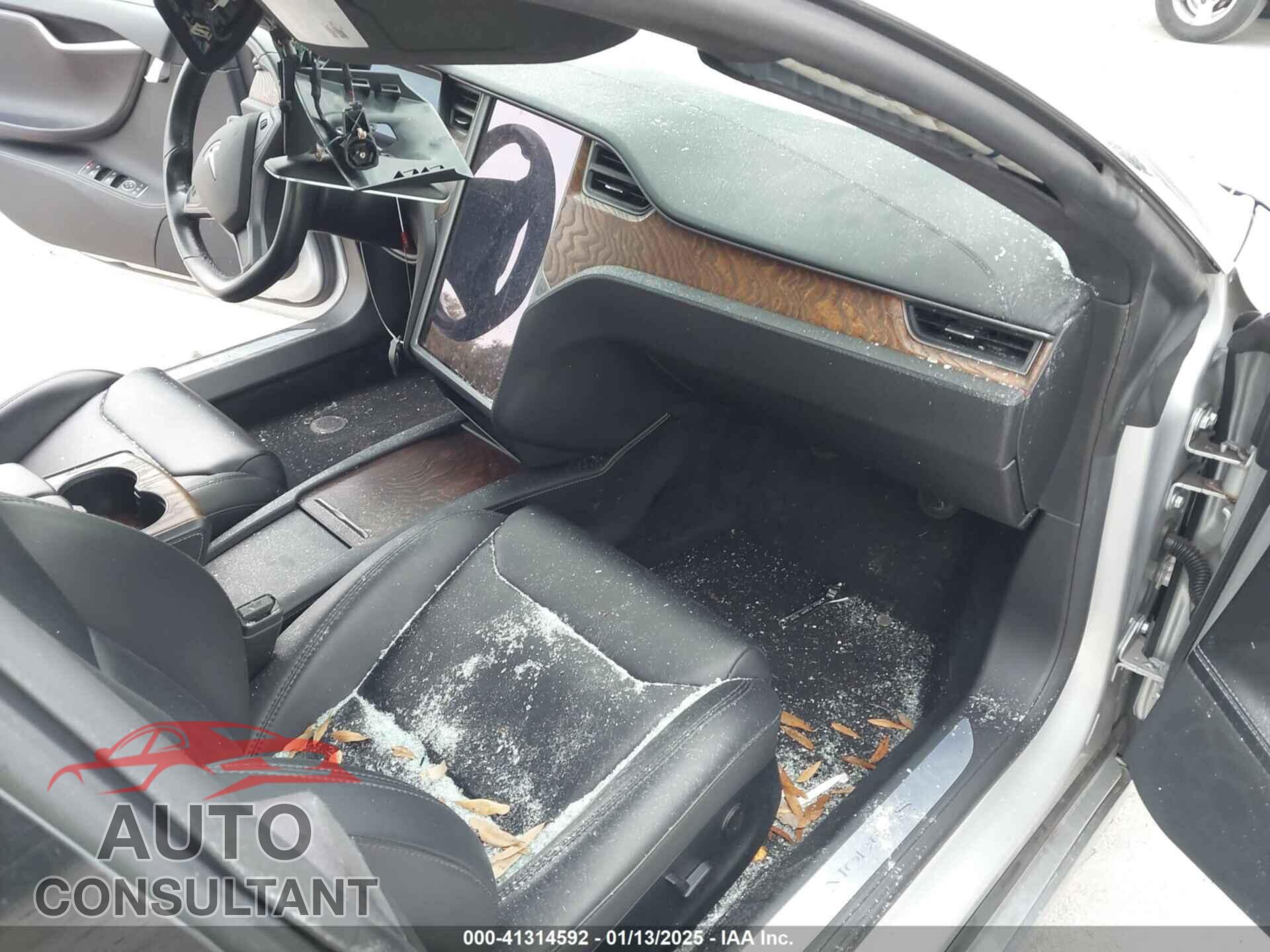 TESLA MODEL S 2018 - 5YJSA1E2XJF258809