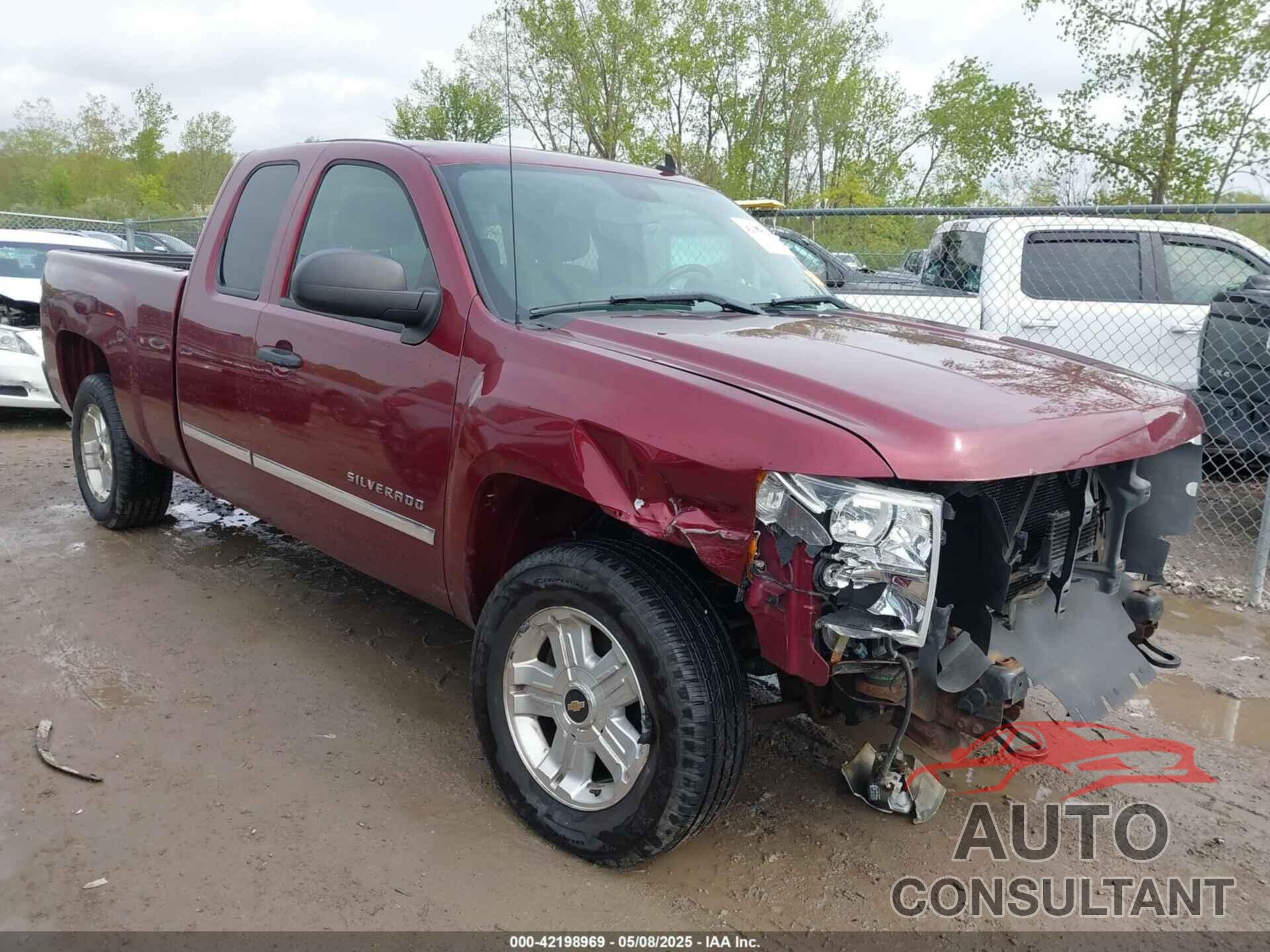 CHEVROLET SILVERADO 1500 2013 - 1GCRKSE74DZ398351