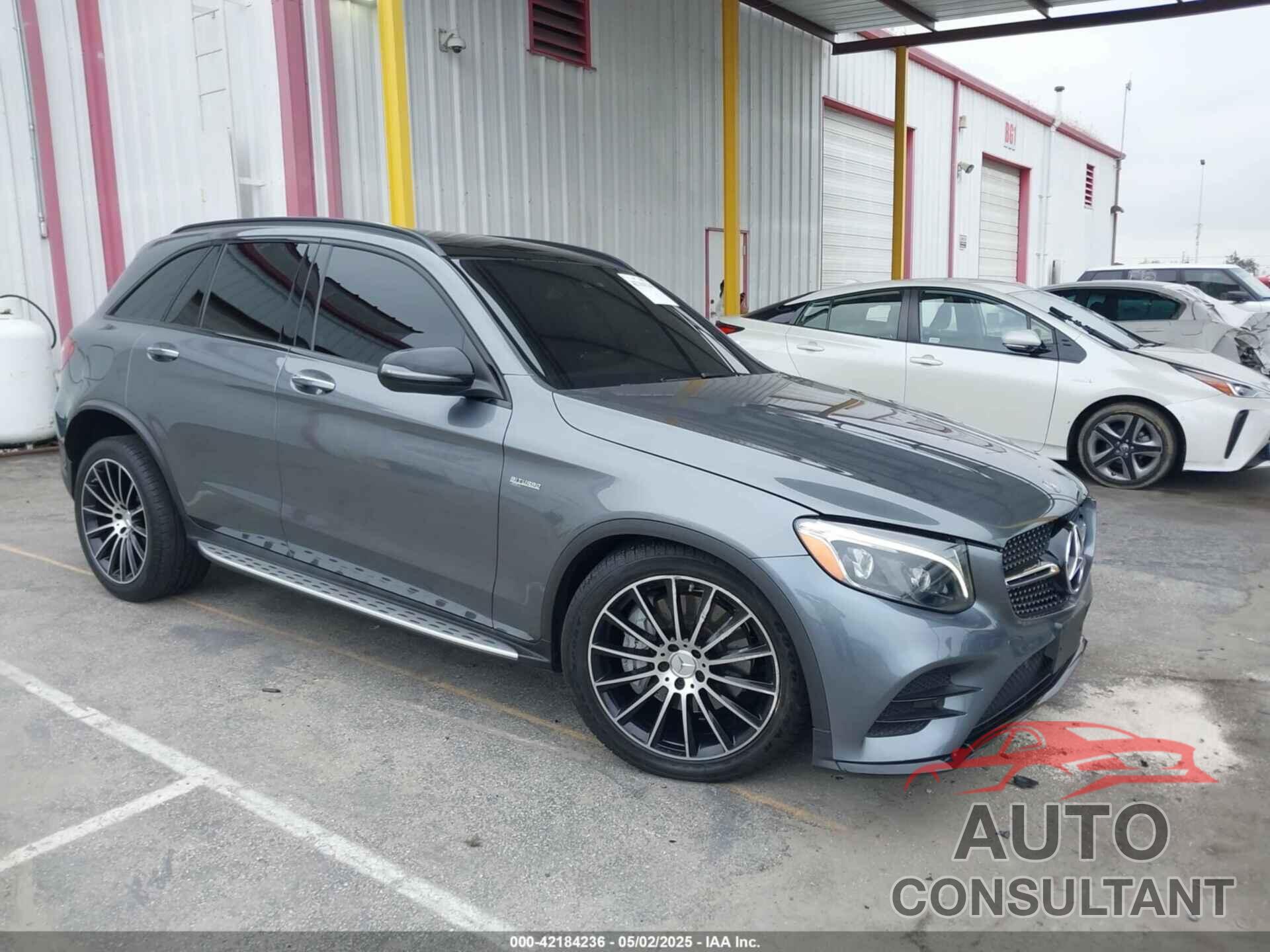 MERCEDES-BENZ AMG GLC 43 2018 - WDC0G6EB7JF371156