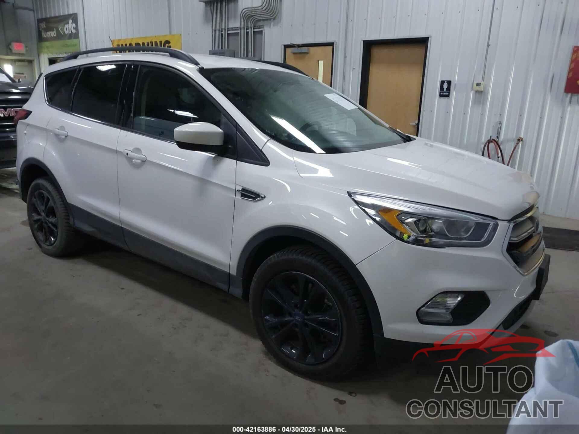 FORD ESCAPE 2019 - 1FMCU9HD6KUC31120