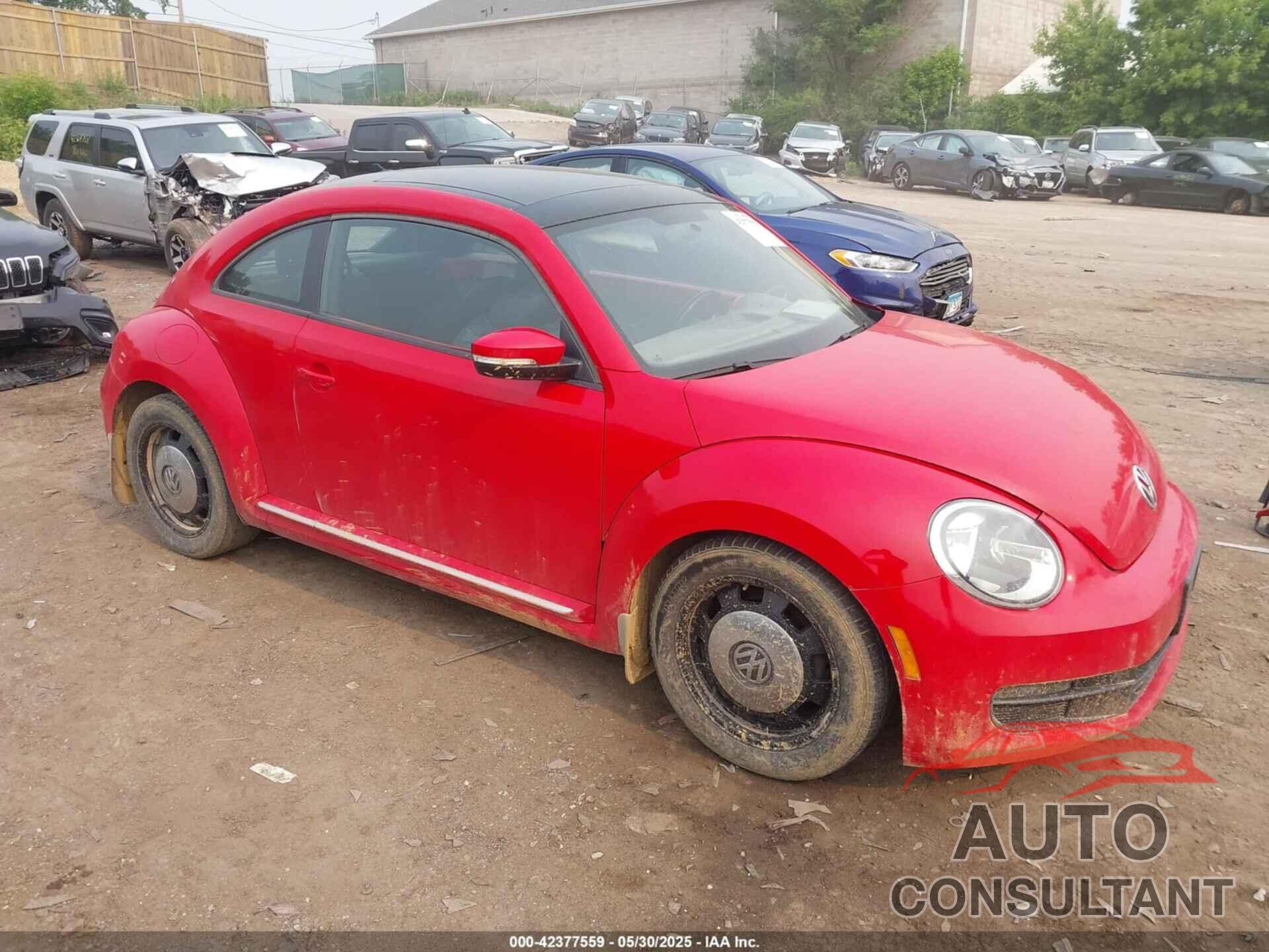 VOLKSWAGEN BEETLE 2012 - 3VWJP7AT8CM637489