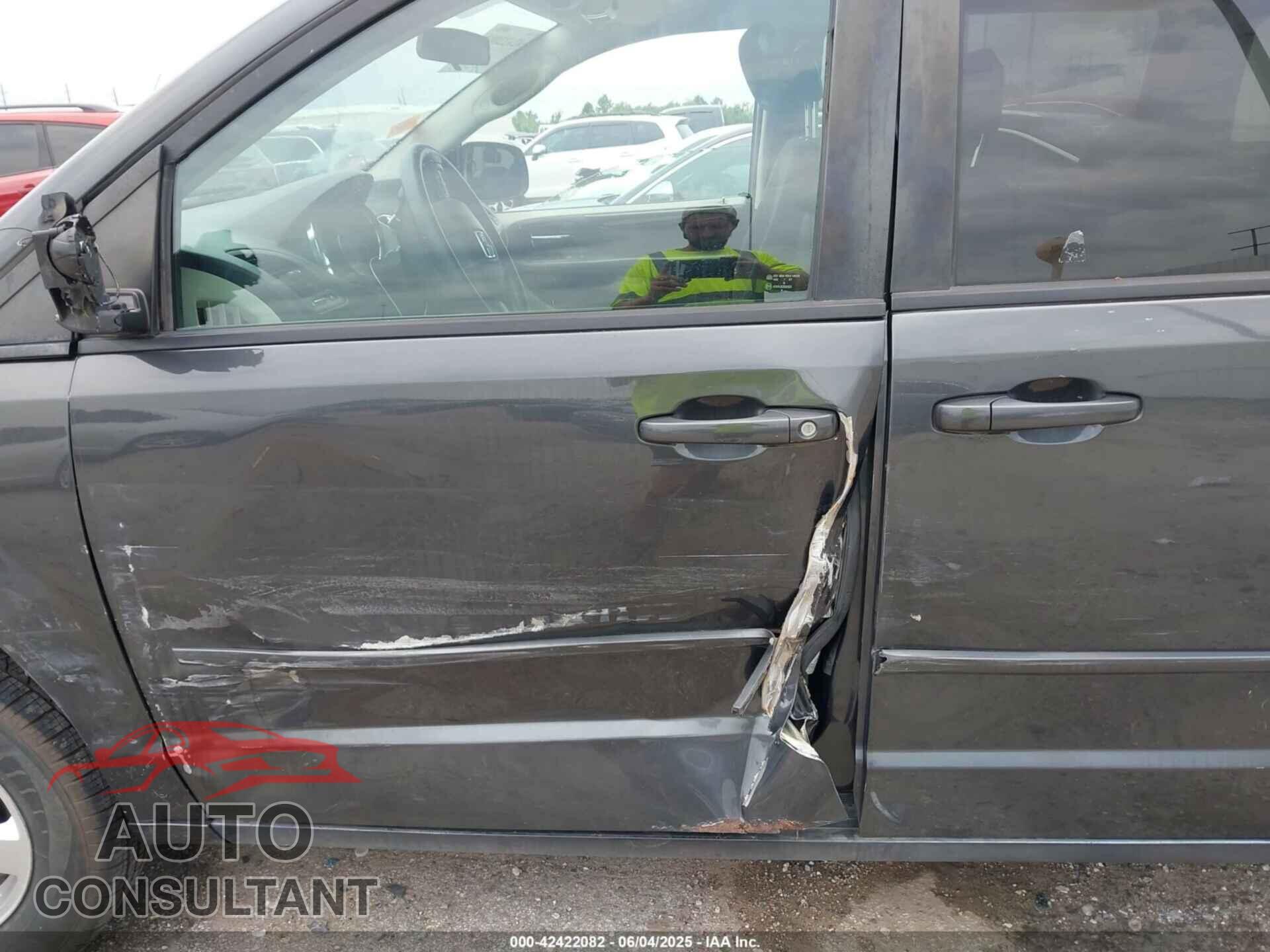 DODGE GRAND CARAVAN 2011 - 2D4RN4DG6BR736220