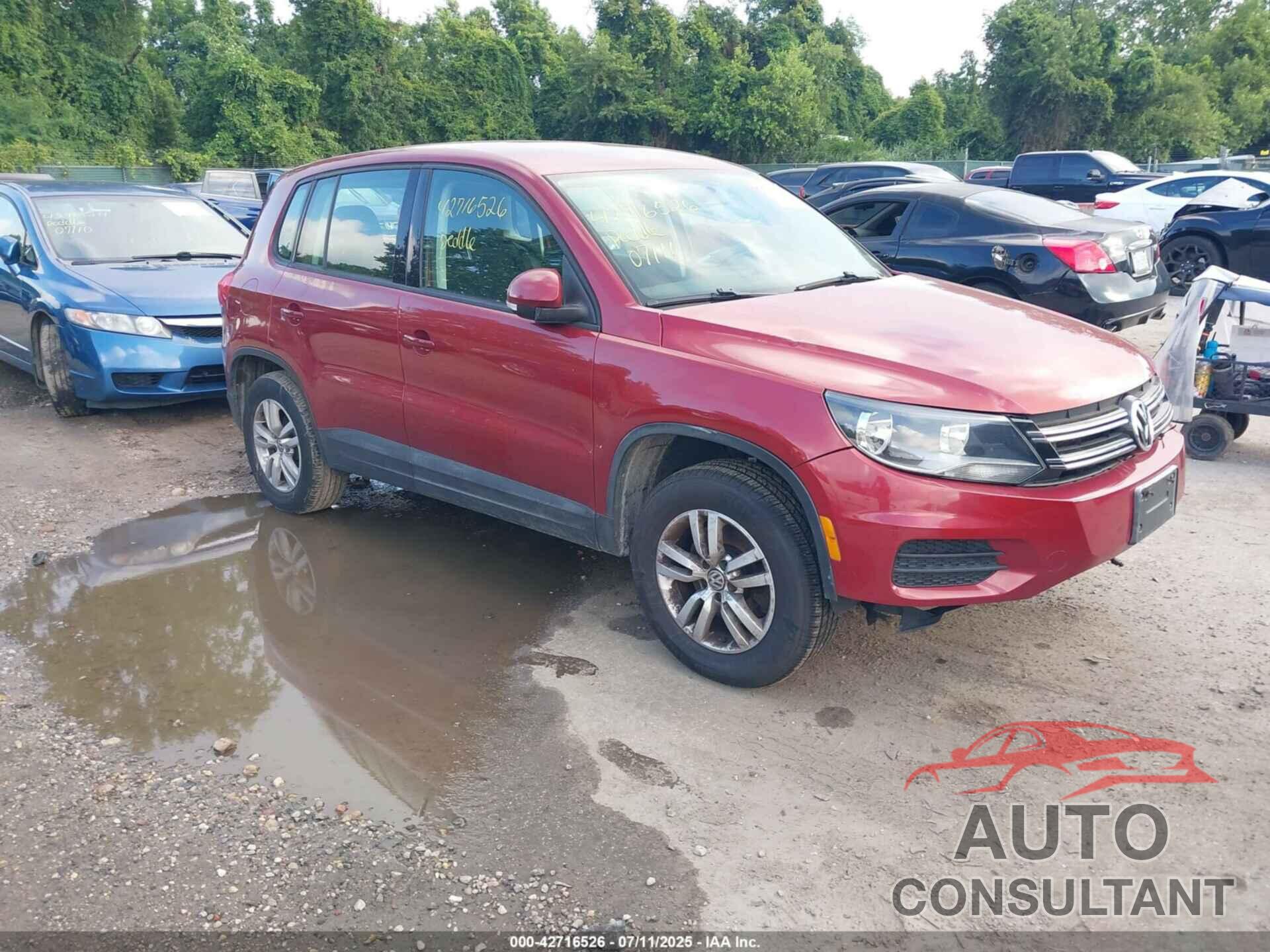 VOLKSWAGEN TIGUAN 2012 - WVGAV7AX6CW090956