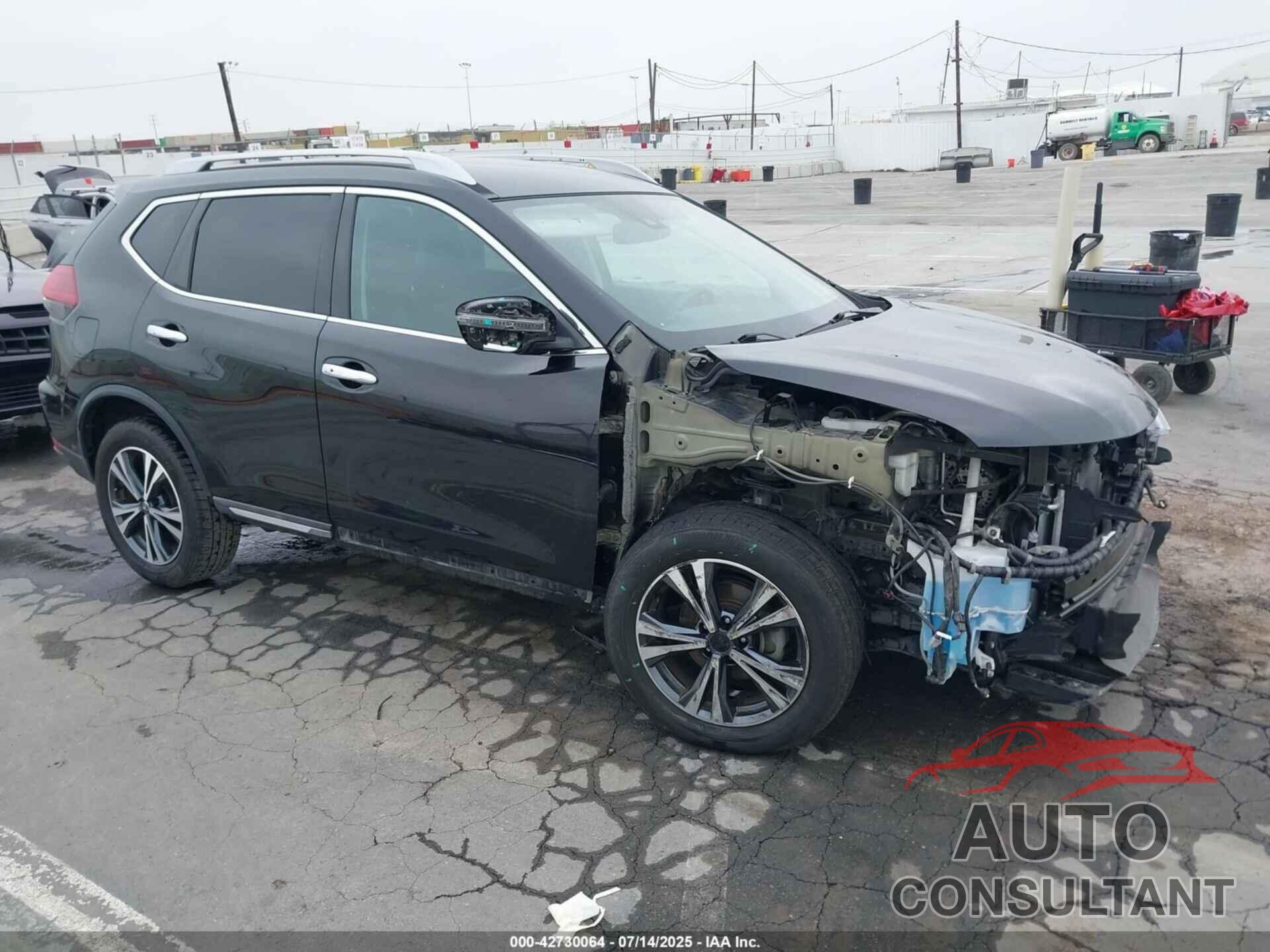 NISSAN ROGUE 2018 - 5N1AT2MTXJC736774
