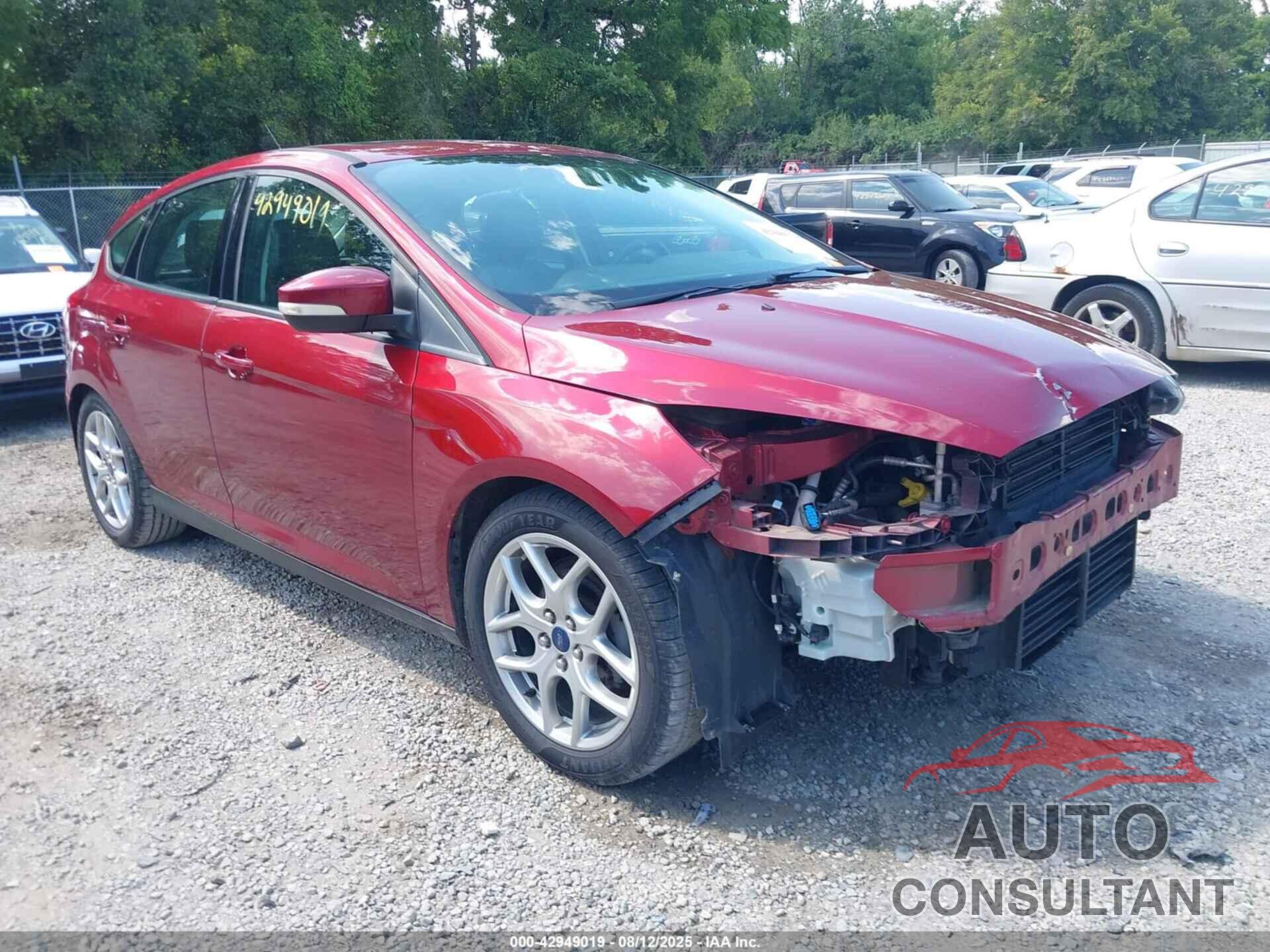 FORD FOCUS 2015 - 1FADP3K2XFL326477