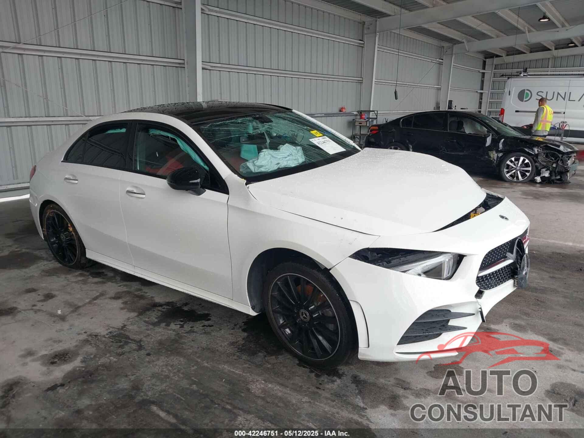 MERCEDES-BENZ A 220 2021 - W1K3G4EB6MJ264856