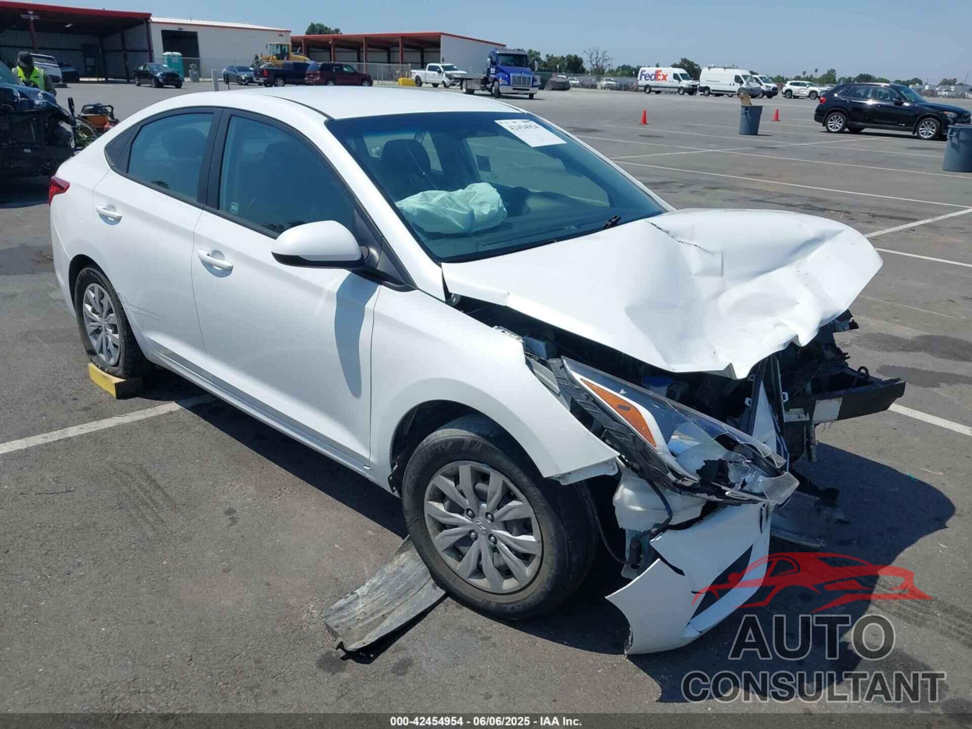 HYUNDAI ACCENT 2021 - 3KPC24A64ME132676