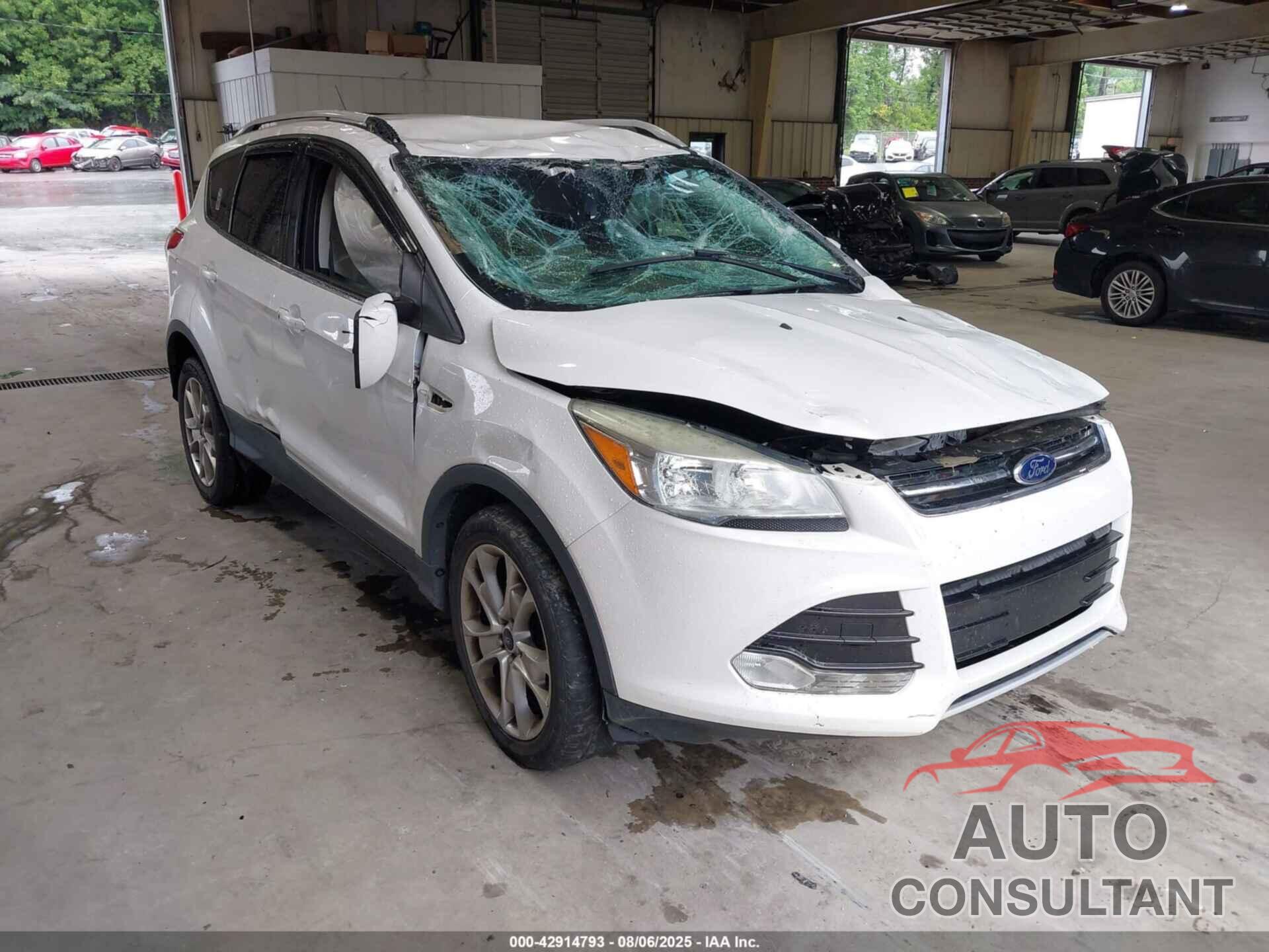 FORD ESCAPE 2014 - 1FMCU0J90EUE33215