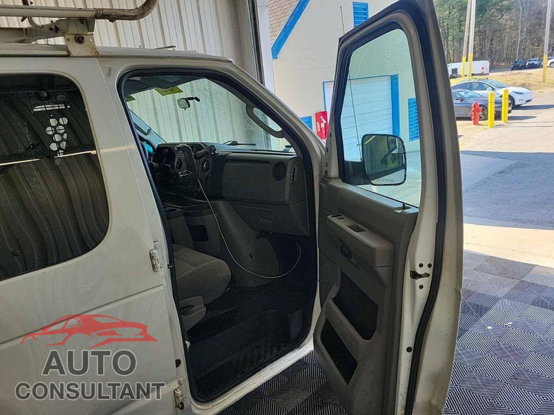 FORD ECONOLINE 2011 - 1FTNE2EL2BDB34977