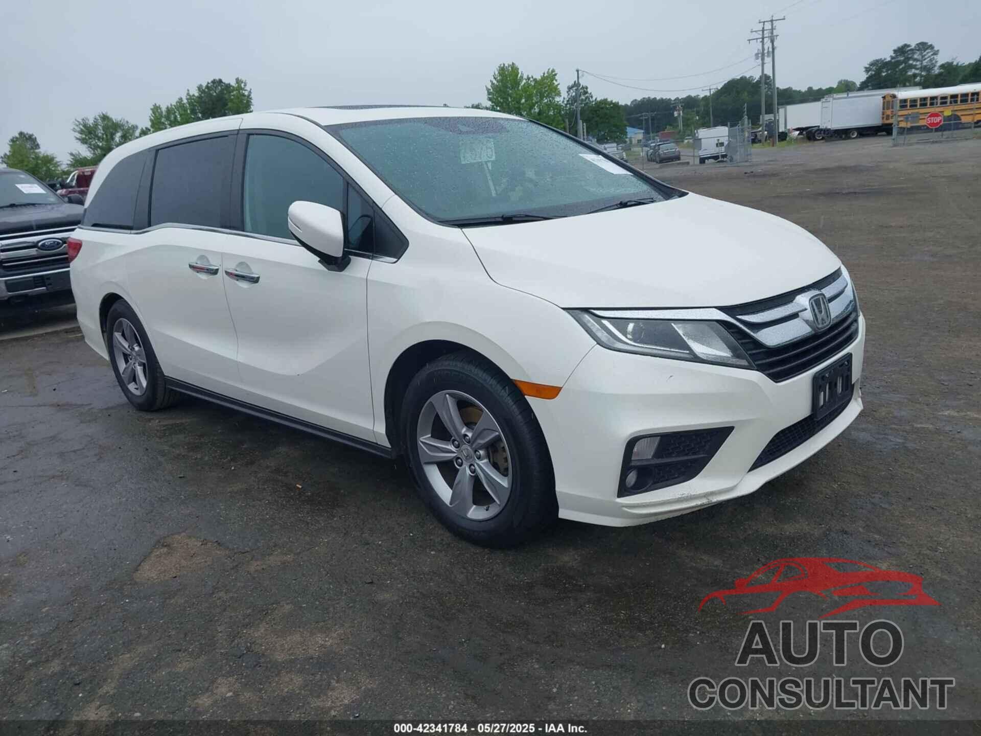 HONDA ODYSSEY 2018 - 5FNRL6H74JB060188